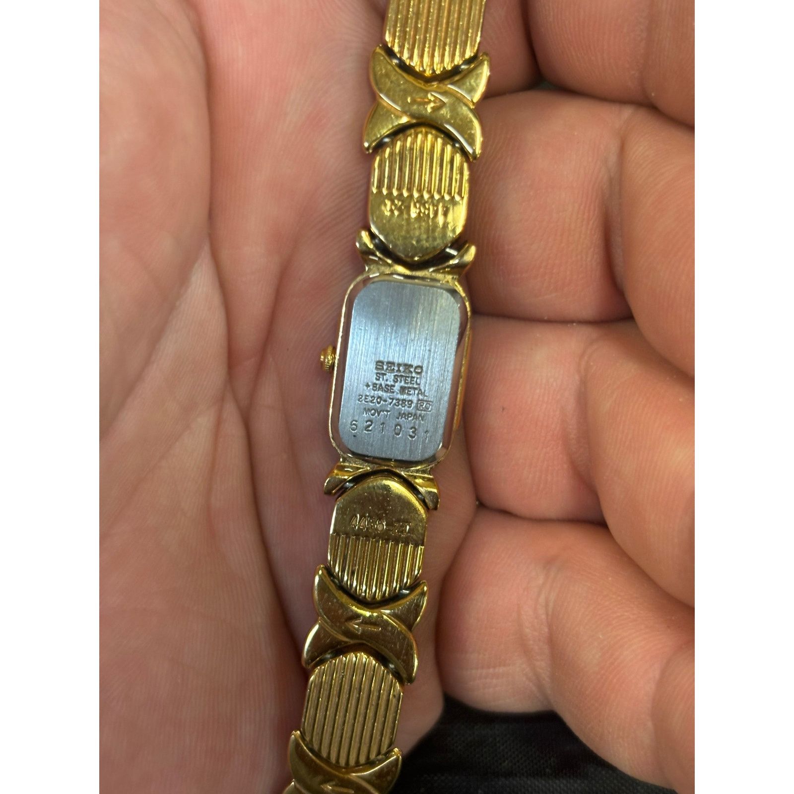 Seiko RARE Vintage Seiko 2E20-7389 MOP Gold Tone Womens Watch! Size ONE SIZE - 6 Thumbnail