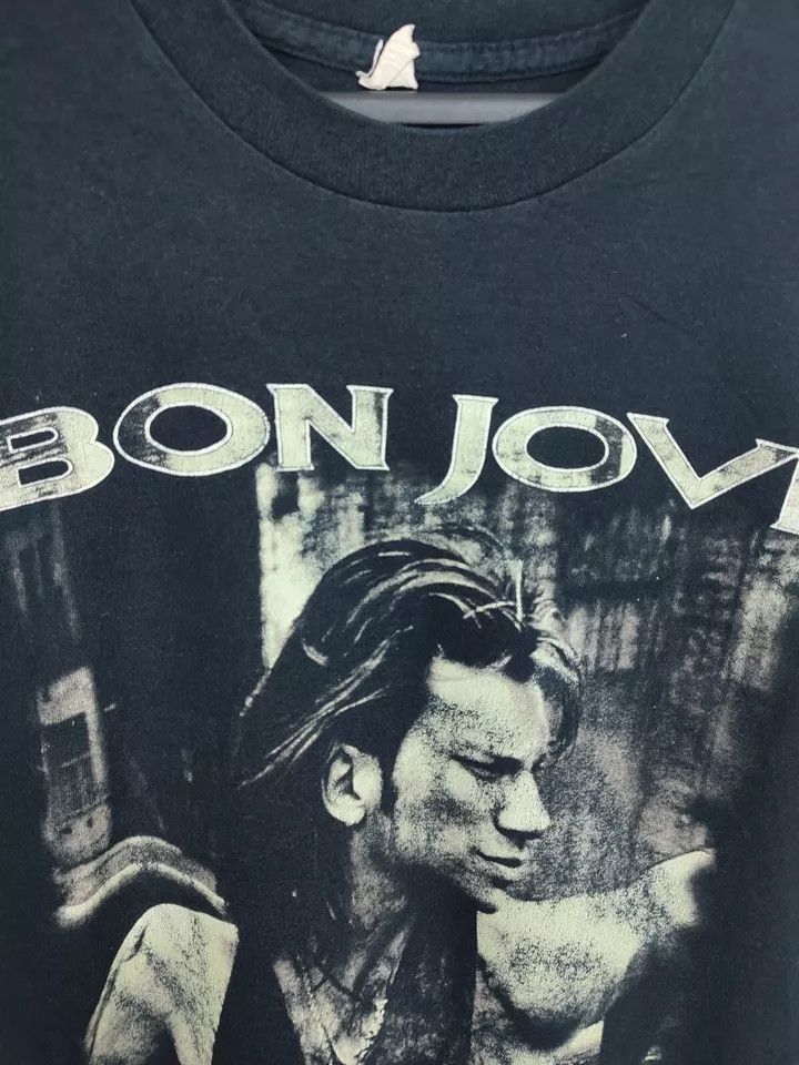 Vintage Rare Bon Jovi 1993 world tour vintage t shirt Size XL Size US XL / EU 56 / 4 - 11 Thumbnail