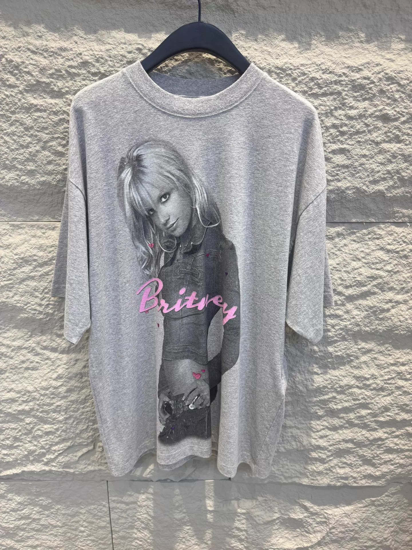 Balenciaga Balenciaga x Britney Spears Gray XS Unisex Tee (New Worn) Size US XS / EU 42 / 0 - 1 Thumbnail