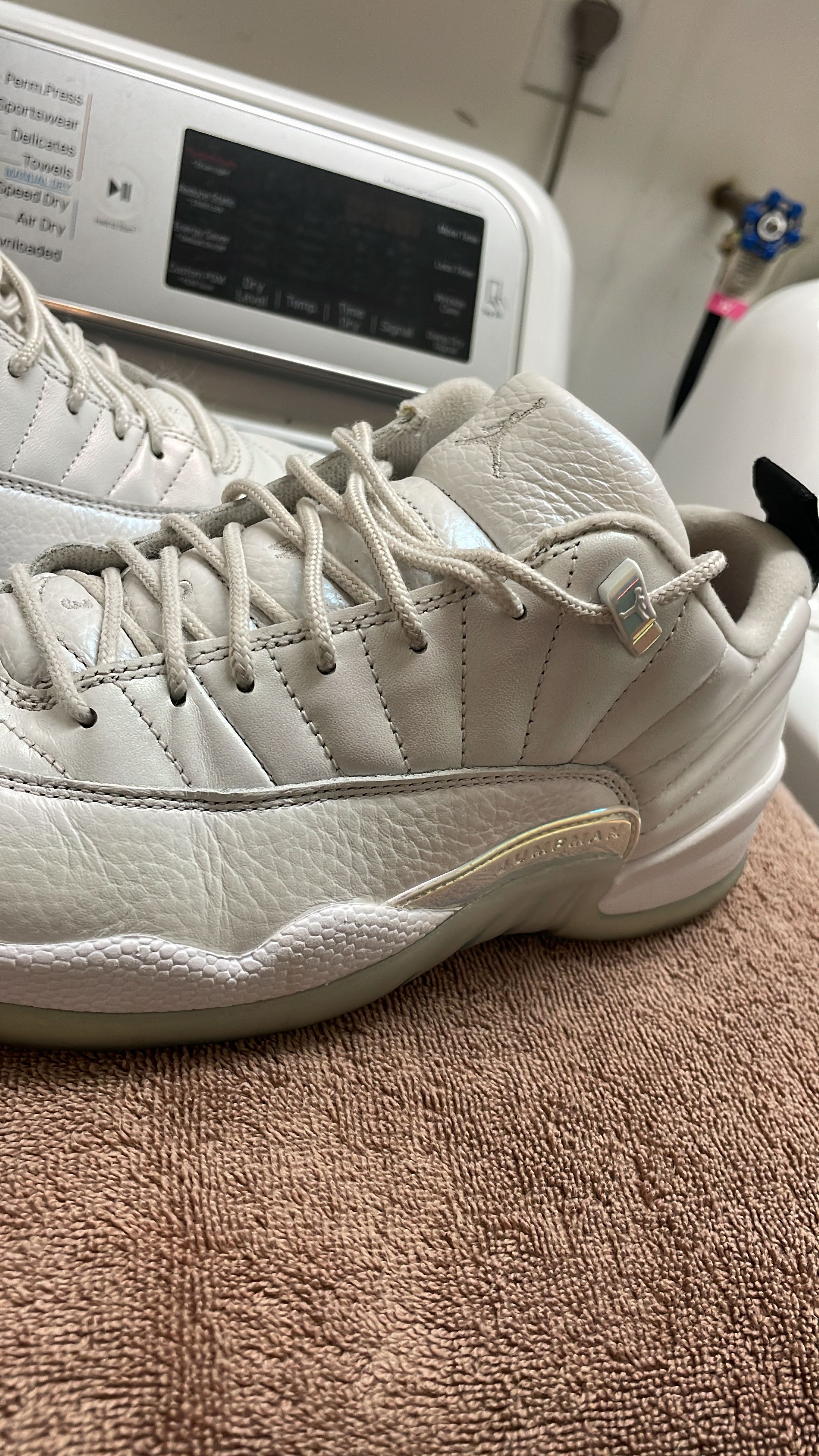Jordan Brand Air Jordan 12 Retro Low ‘Easter’ Size US 10 / EU 43 - 12 Thumbnail