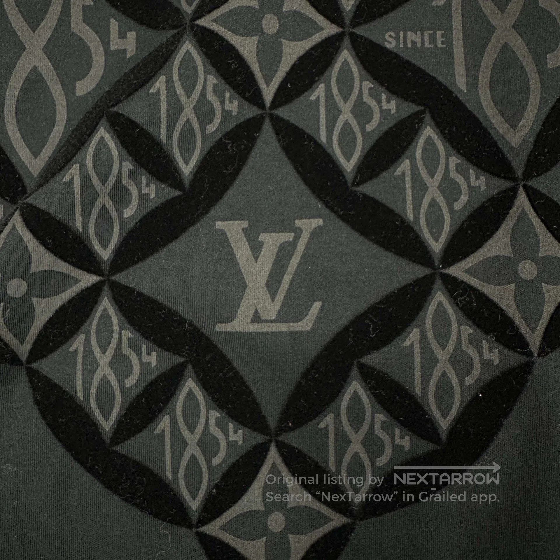 Louis Vuitton LV Monogram Logo Short Sleeve XS. Size US XS / EU 42 / 0 - 3 Thumbnail