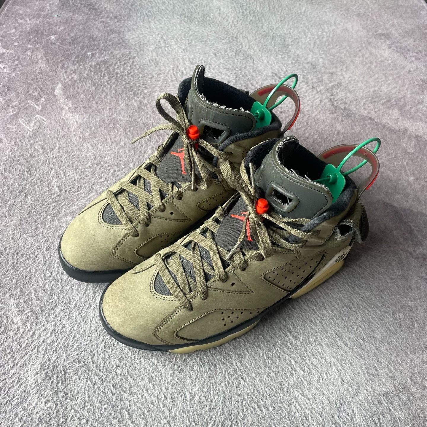Nike Nike Collab Green Lowtop Sneakers 41 Men Size US 8.5 / EU 41-42 - 1 Thumbnail