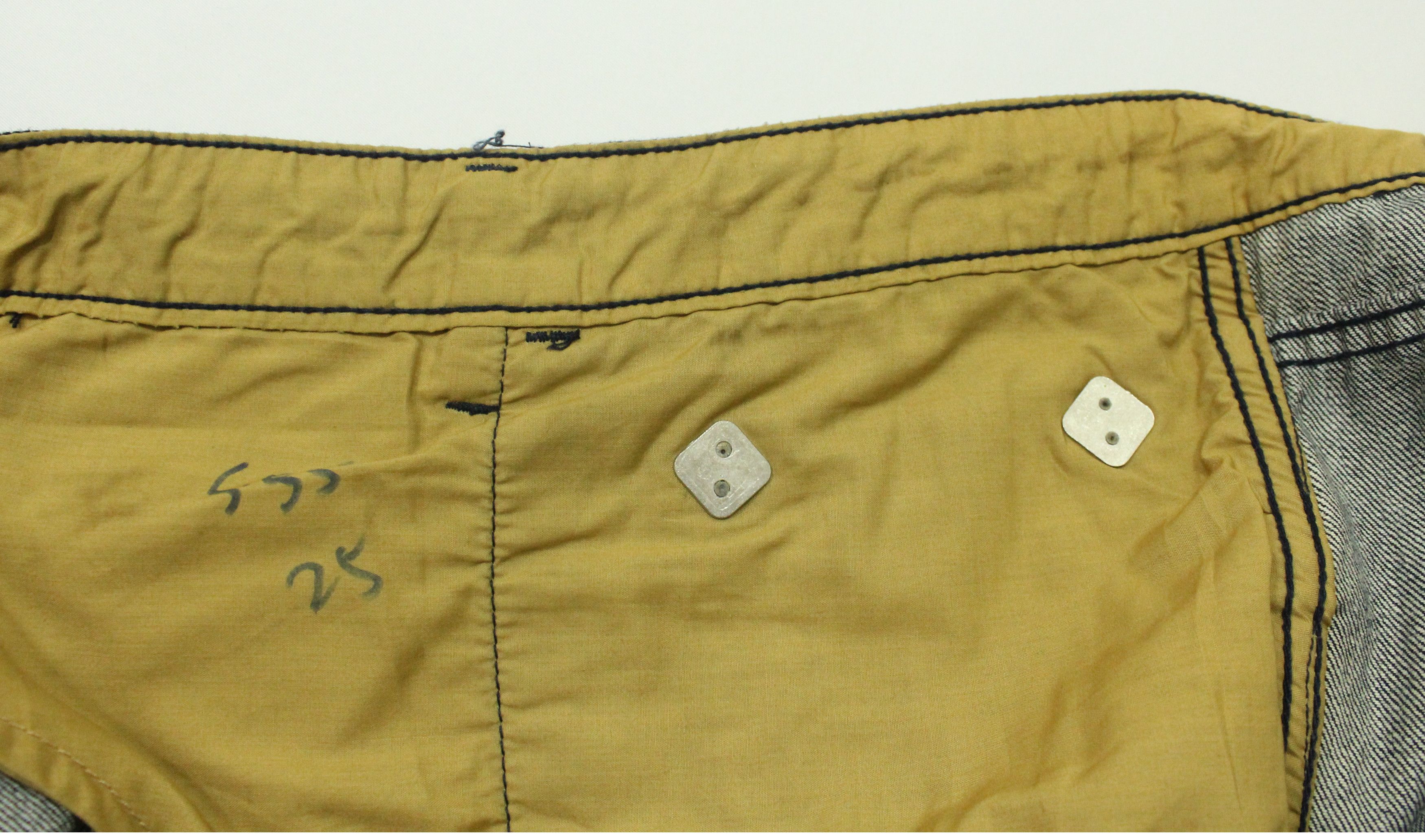 Pelle Pelle 54” Giant Waist PELLE PELLE Denim Baggy Embrroidered Logo Size US 44 / EU 60 - 8 Thumbnail