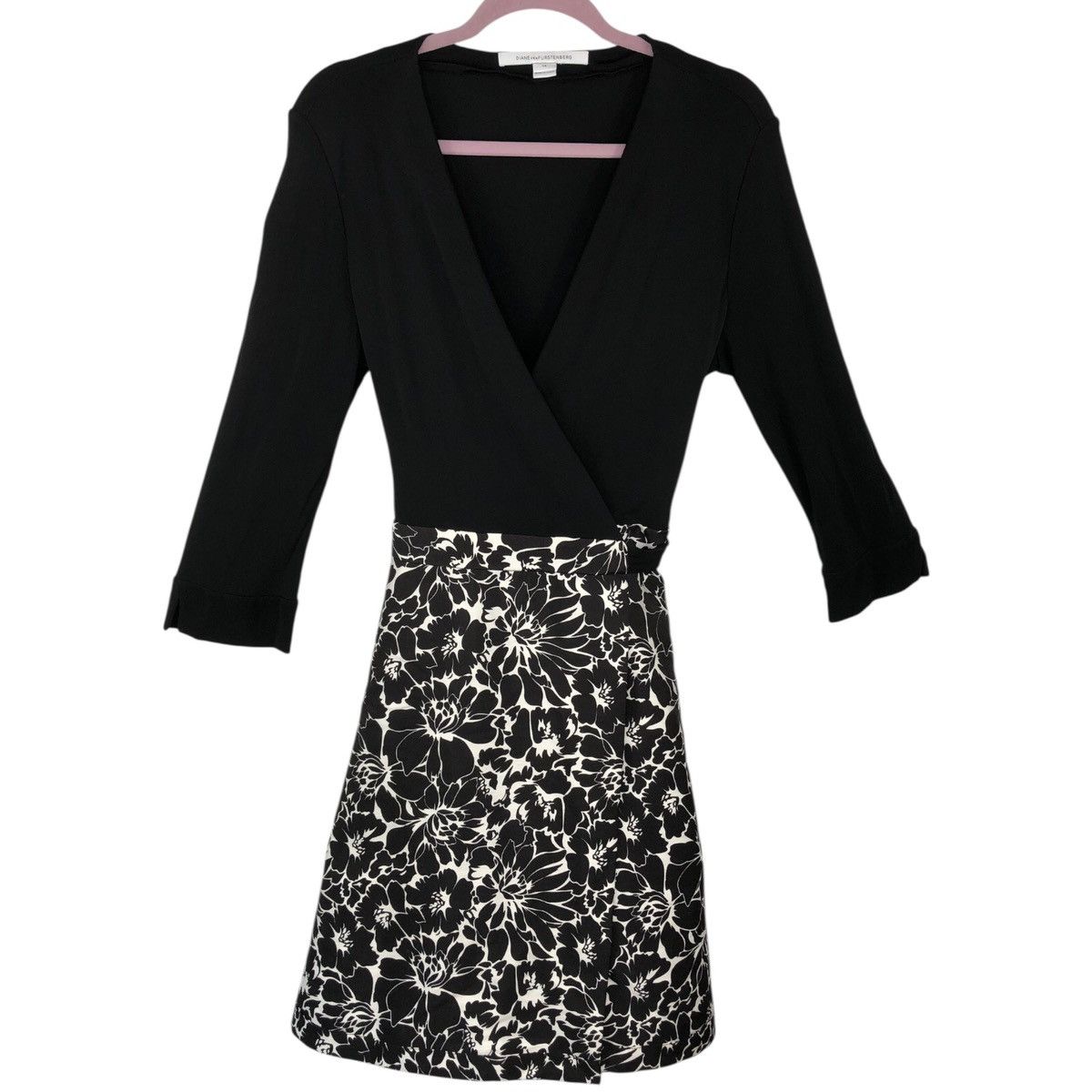 Diane von Furstenberg Diane von Furstenberg DVF Amelia Floral Wrap Dress Size XL / US 12-14 / IT 48-50 - 7 Thumbnail