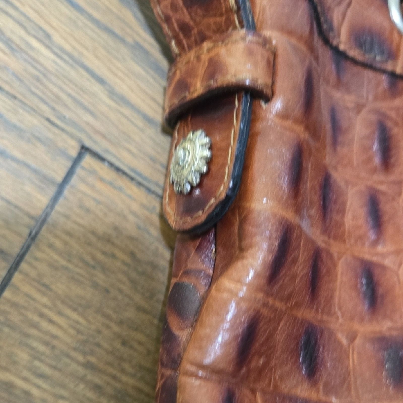 & Other Stories Vintage Crocodile Pattern Leather Women's Bucket Bag Size ONE SIZE - 6 Thumbnail