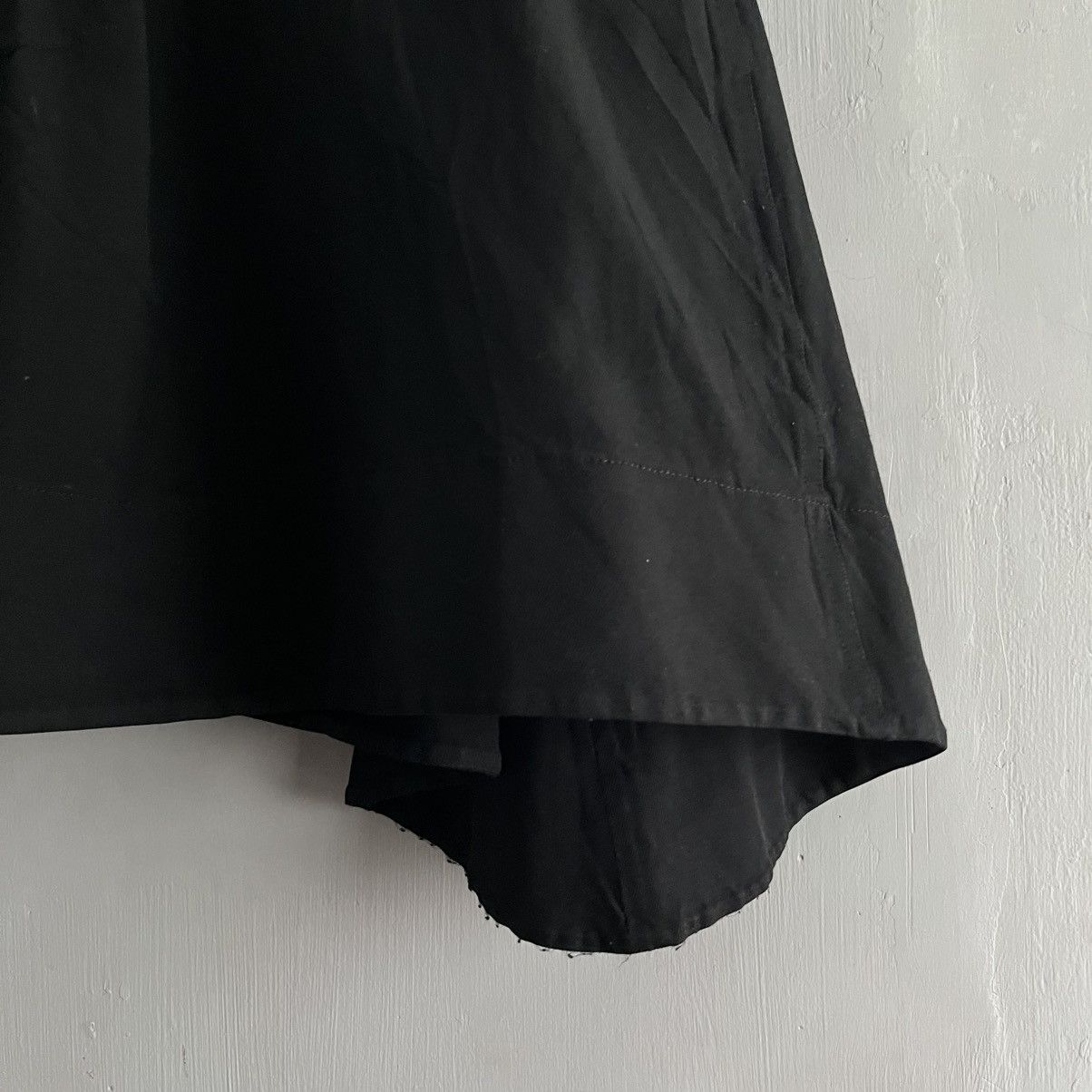 Comme des Garcons AD2009 Comme Des Garcons Asymetrical Midi Skirt Size 26" / US 2 / IT 38 - 4 Thumbnail