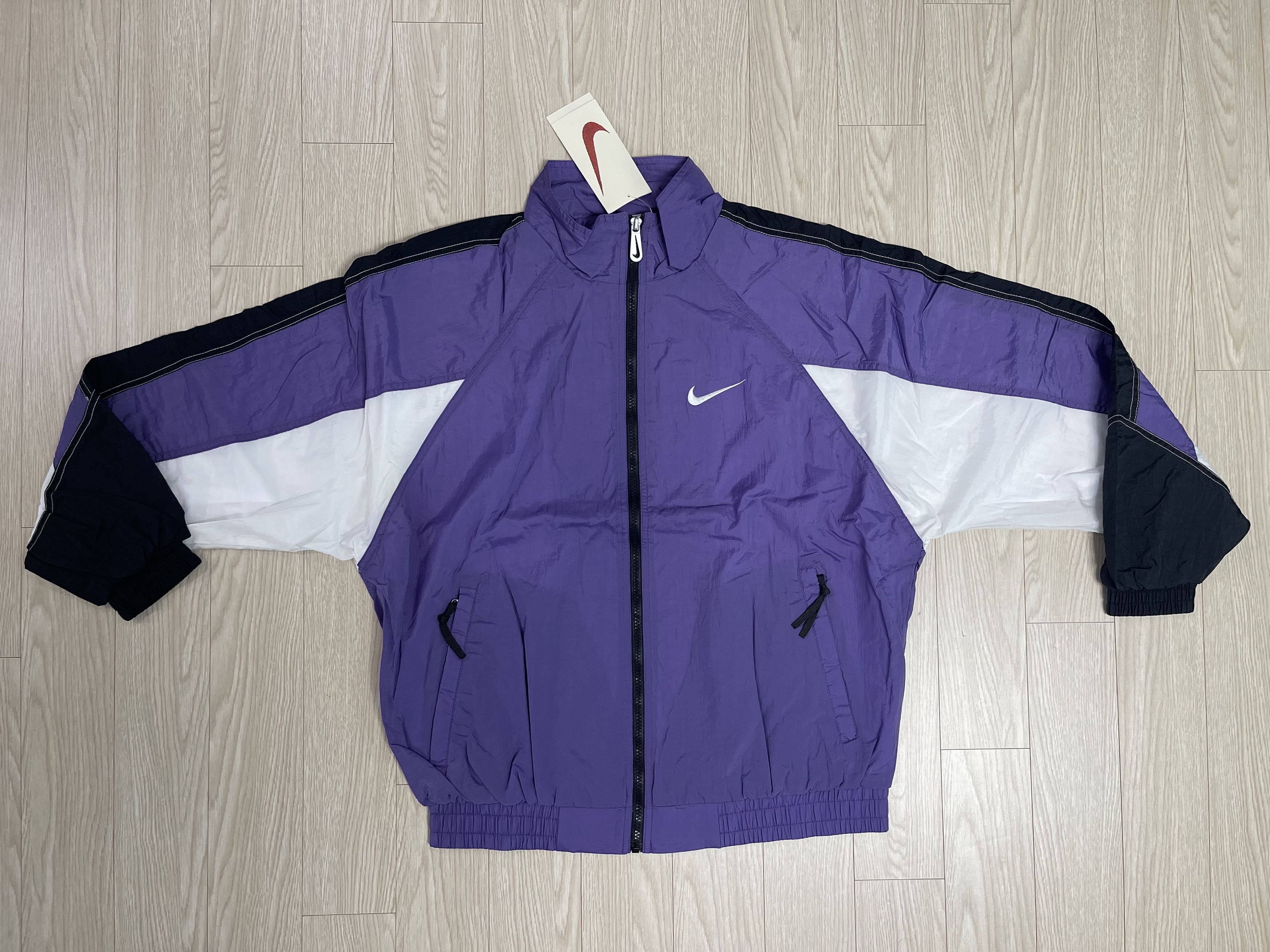 Nike Nike Red Tag 90’s Vintage Nylon Jacket M Size US M / EU 48-50 / 2 - 1 Thumbnail