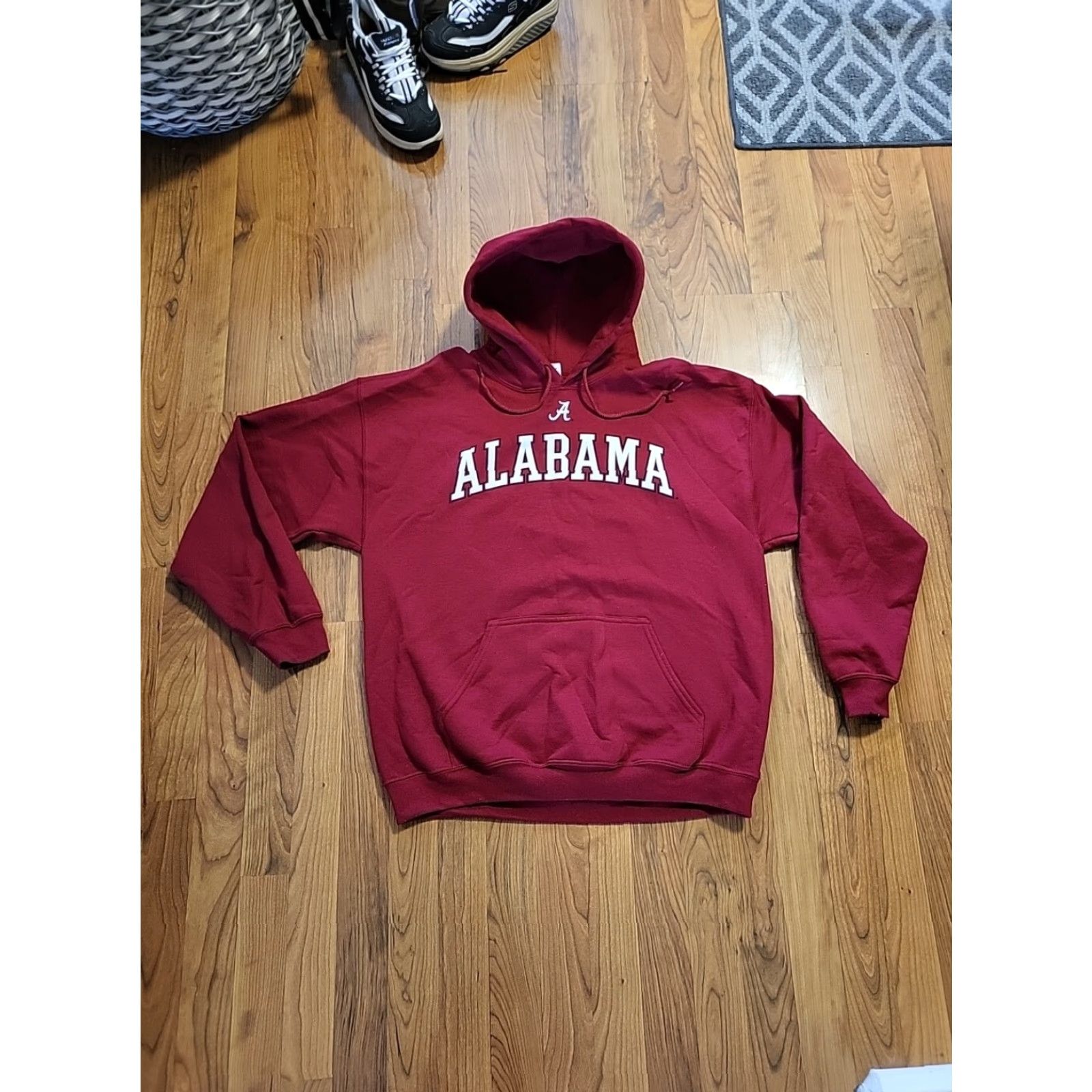 Gildan Alabama Crimson Tide Hoodie Gildan 50/50 Pullover NCAA College Football L Red Hooded Logo Graphic Print Pockets Mens Size US L / EU 52-54 / 3 - 3 Thumbnail