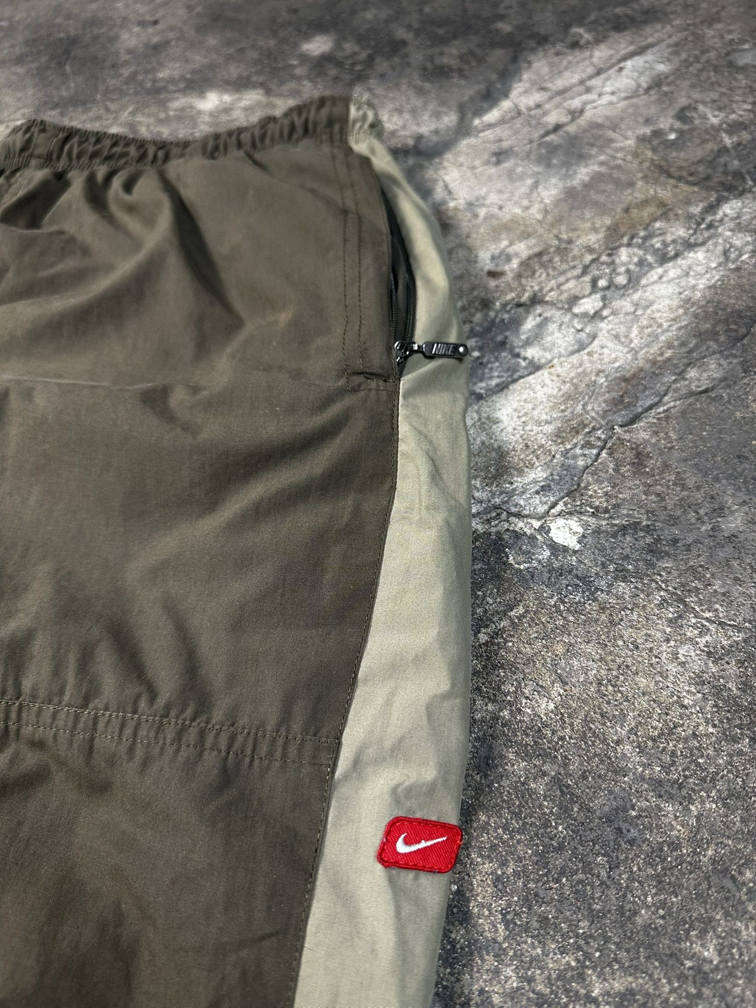 Nike 00s Vintage Nike Nylon Oversized Trackpants Y2k Size US 36 / EU 52 - 4 Thumbnail