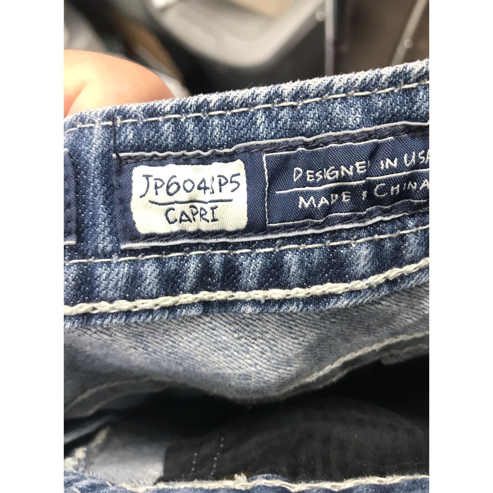 Miss Me Miss Me Capri Jeans Women's 30 Medium Wash Denim JP6048P5 Jeans Capris 5-Pocket Slim Blue Autumn Womens Mens Size 30" / US 8 / IT 44 - 4 Thumbnail