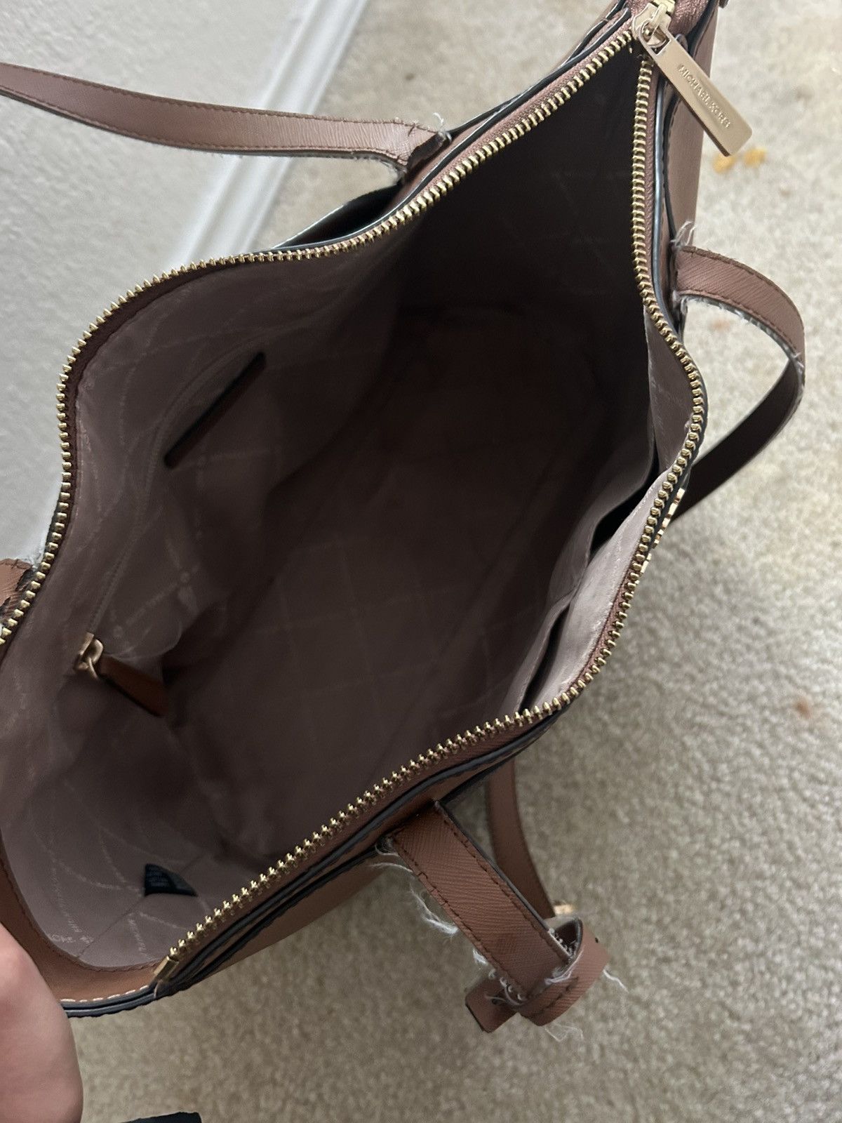 Michael Kors Purse Size ONE SIZE - 1 Thumbnail