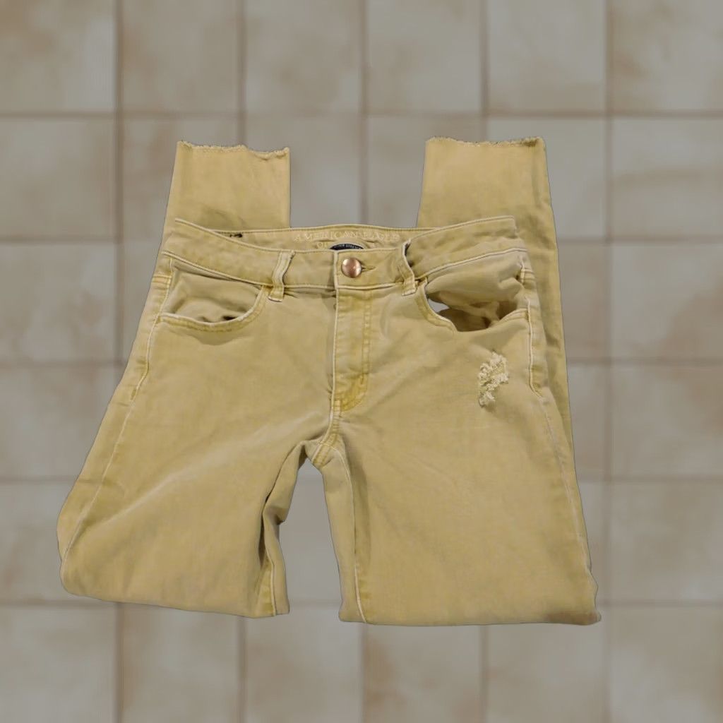 American Eagle Outfitters VINTAGE: No American Eagle Outfitters Jegging Jeans Cropped Distressed Yellow 6 Womens Regular Size 28" / US 6 / IT 42 - 1 Thumbnail