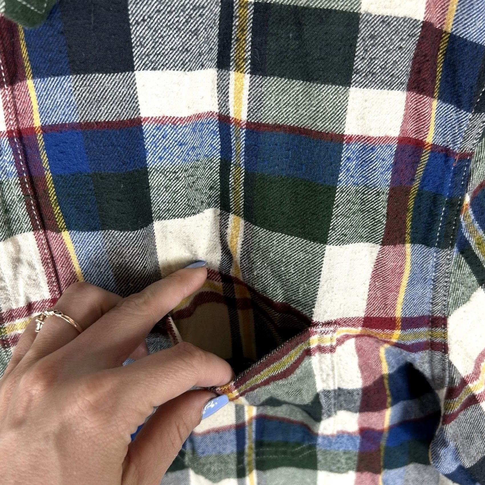 American Eagle Outfitters American Eagle Button-Up Flannel Shirt Mens XL Plaid Long Sleeve Relaxed Fit Multicolor Plaid Top Size US XL / EU 56 / 4 - 6 Thumbnail