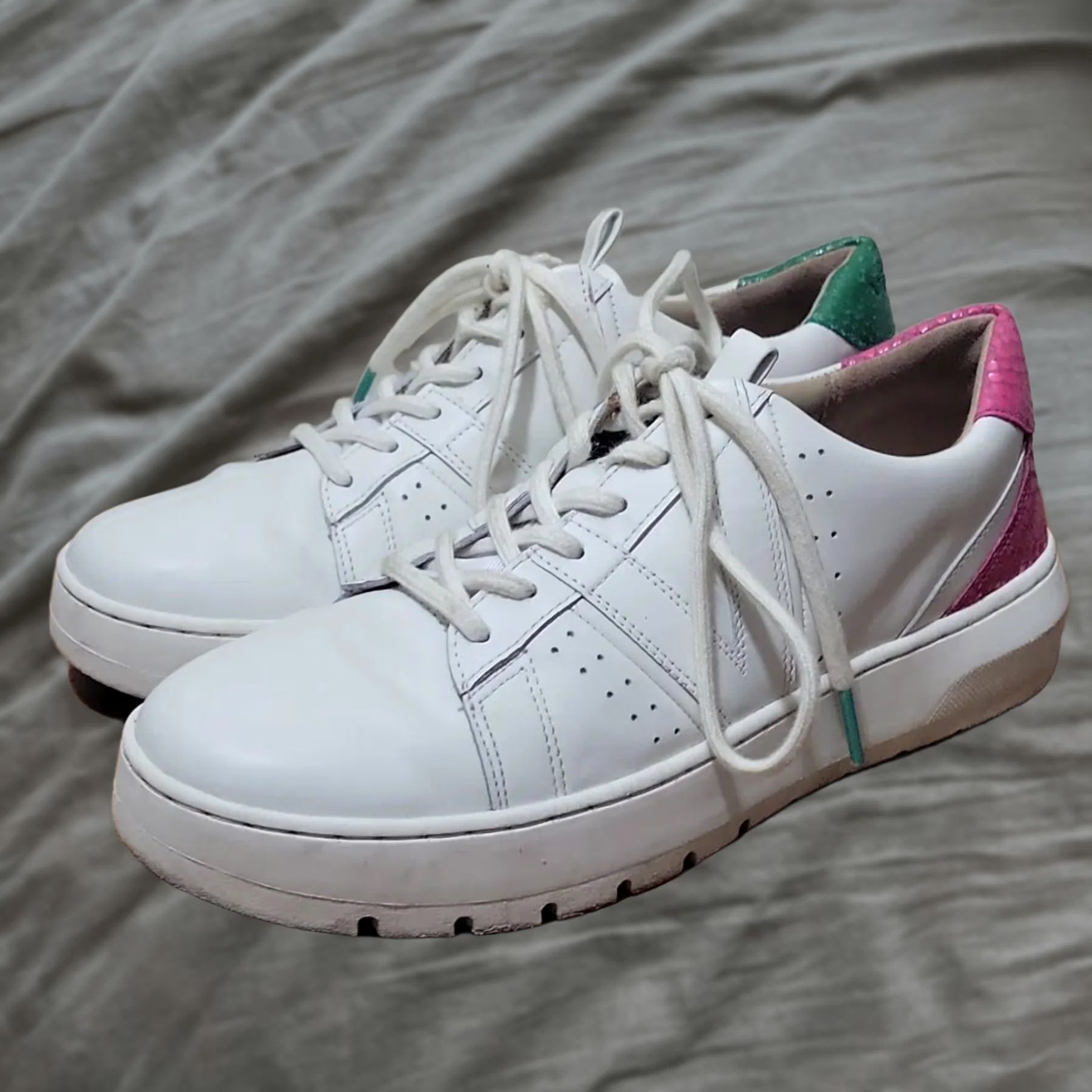 Vionic Vionic Womens Simasa Sneaker Leather Lizard White Pink Green Size 7 Size US 7 / IT 37 - 1 Thumbnail
