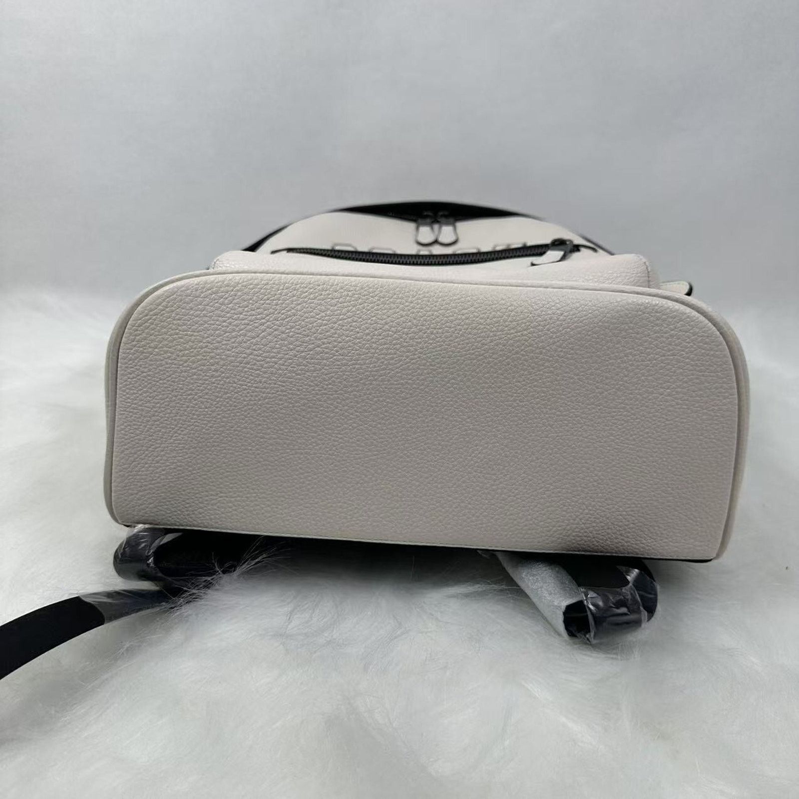 Coach Coach West Backpack With Varsity Motif In Leather Chalk NWT Size ONE SIZE - 11 Thumbnail