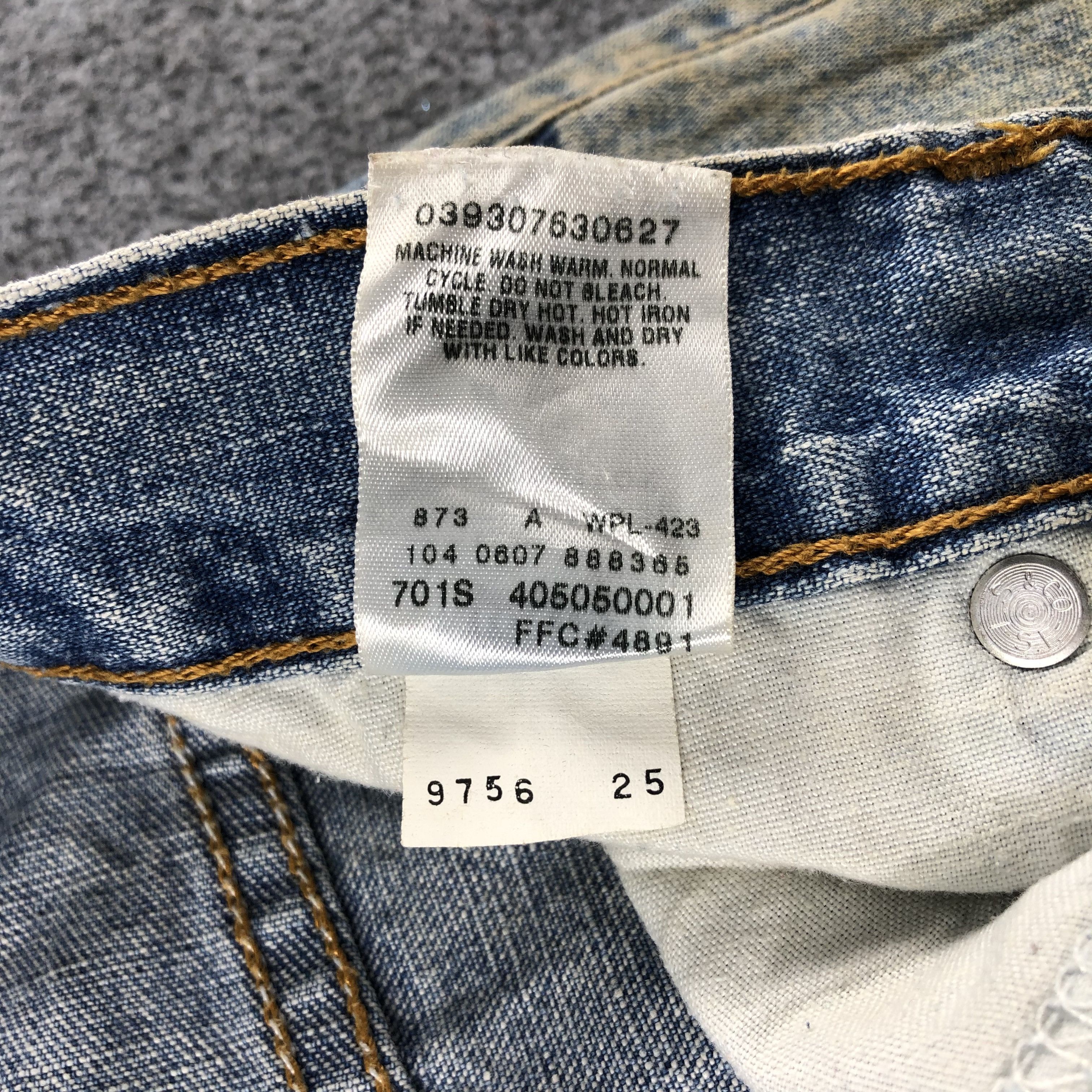 Levi's Vintage Blue Wash Levis 505 Jeans-J2641 Size US 31 - 11 Thumbnail