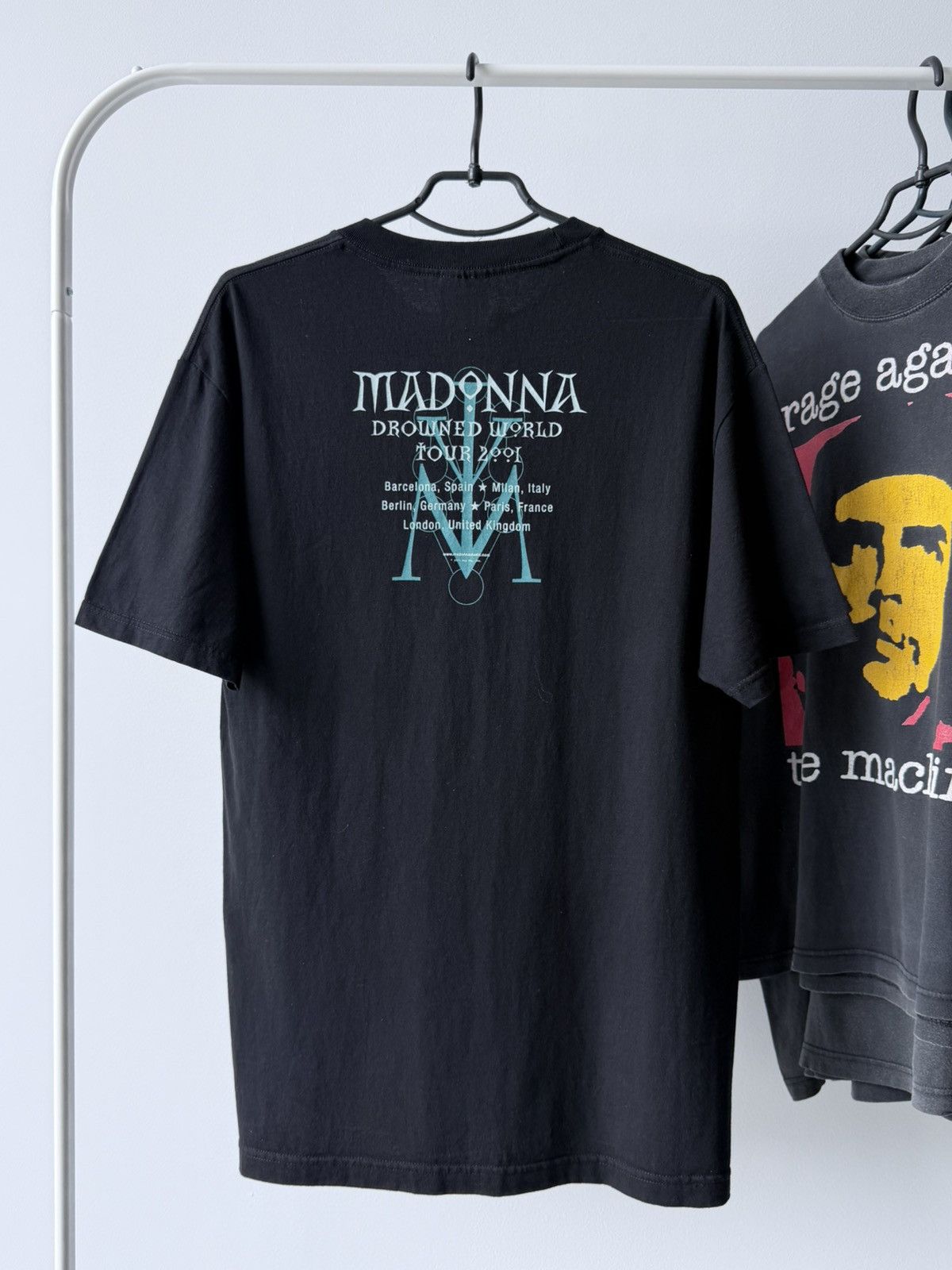 Band Tees Vintage 2001 Madonna Drowned World Tour T-Shirt Tee Size US L / EU 52-54 / 3 - 3 Thumbnail