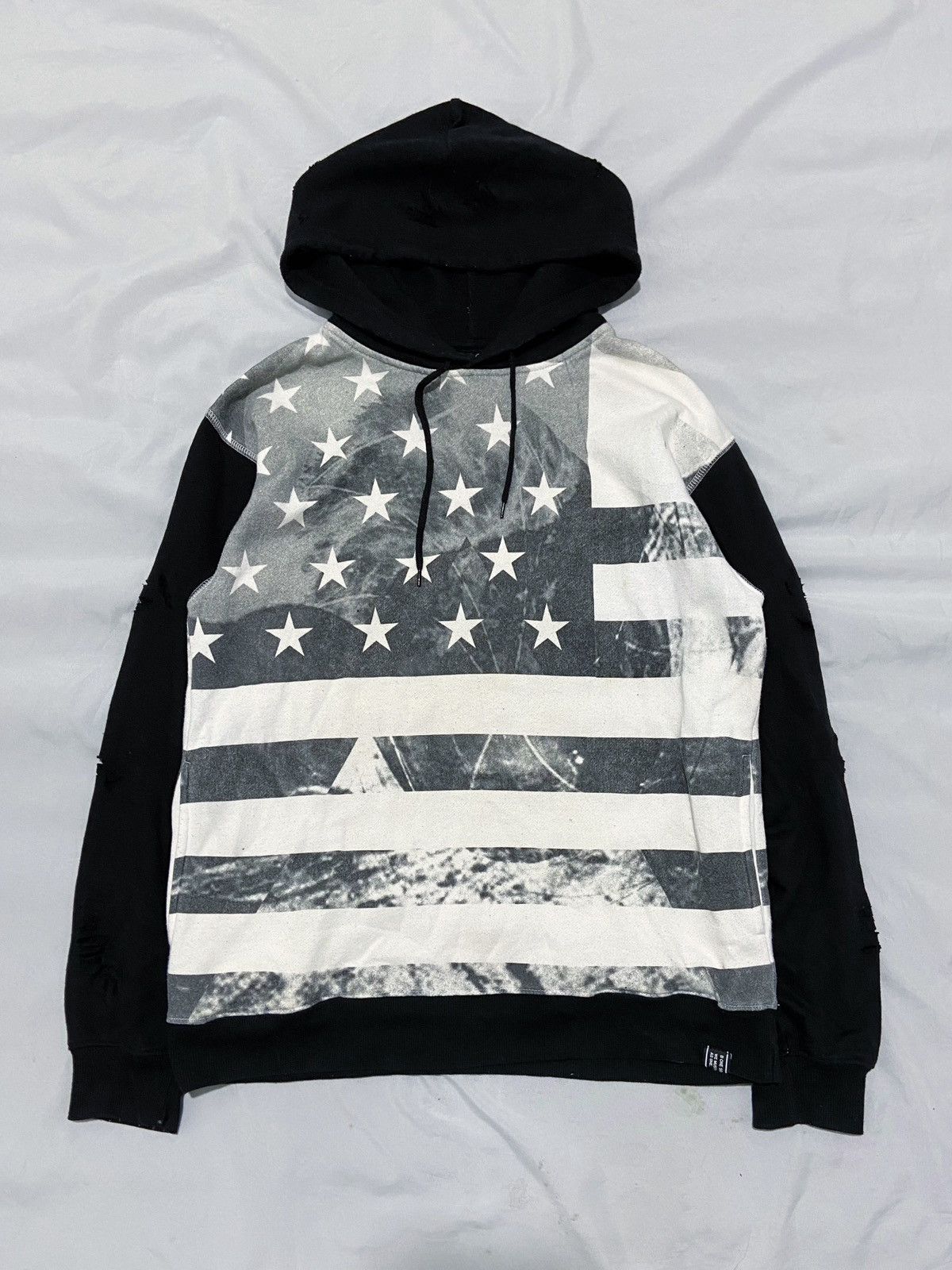 Japanese Brand B ONE SOUL DISTRESSED HOODIE AMERICAN FLAG Size US L / EU 52-54 / 3 - 1 Thumbnail