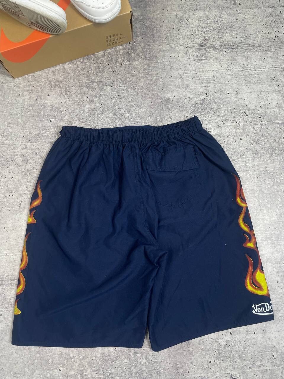 Von Dutch Vintage Crazy Von Dutch Flame Fire Logo Shorts Y2K Size US 30 / EU 46 - 4 Thumbnail