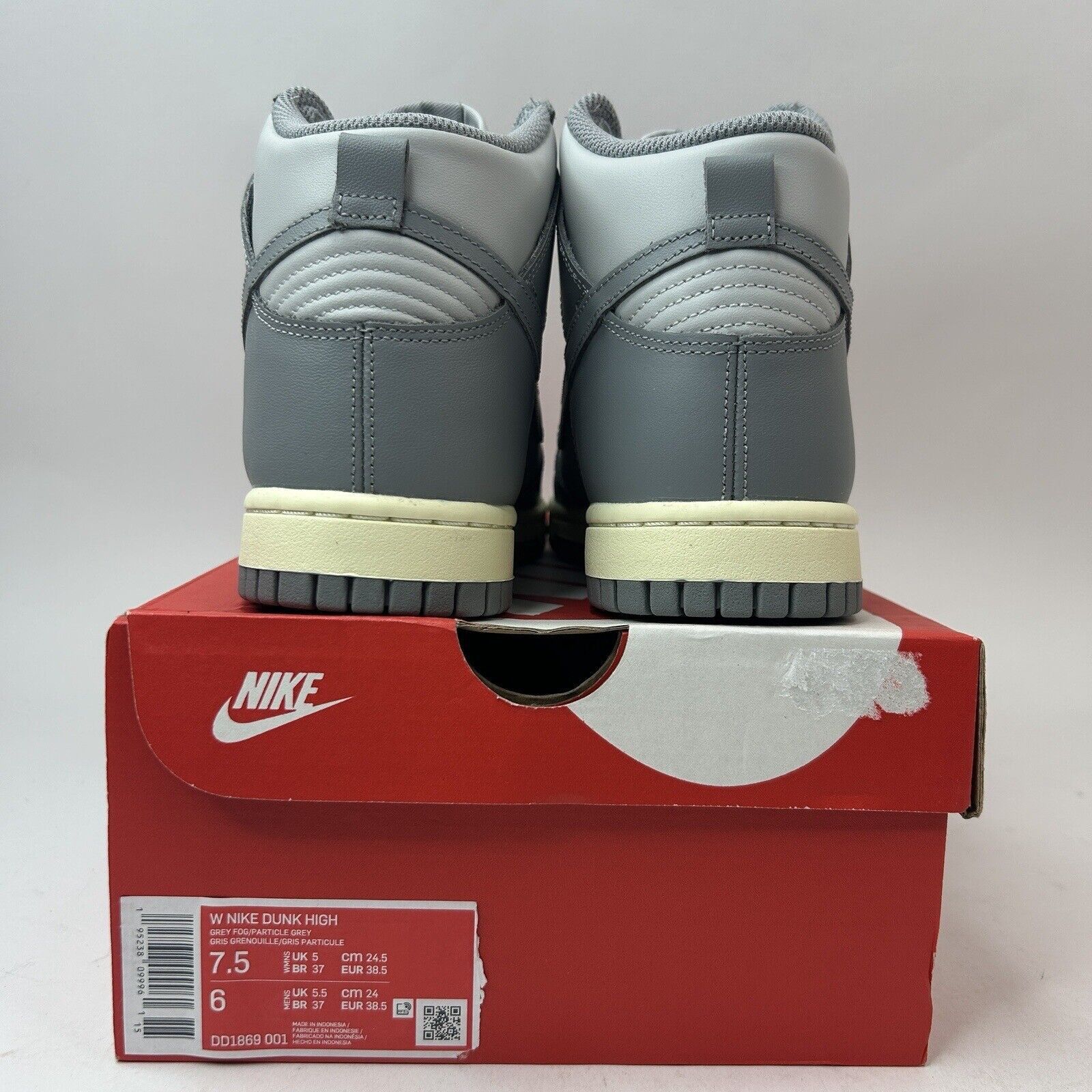 Nike Nike Dunk High WMNS “Aged Grey/Grey Sail” 2023 Size US 7.5 / IT 37.5 - 4 Thumbnail