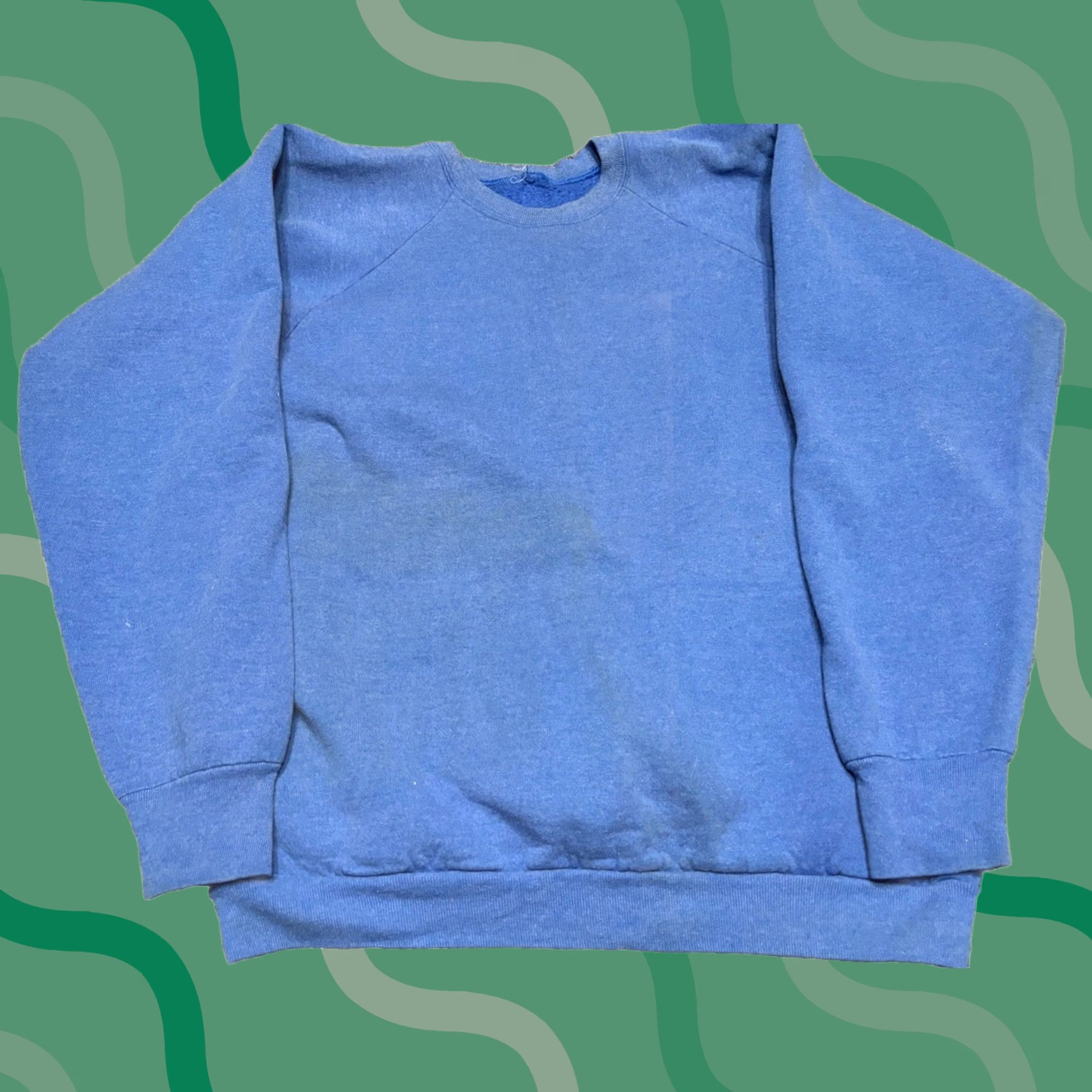 Vintage VINTAGE Blue Sweatshirt Raglan USA Crewneck Size L Sweatshirt Men 80s USA Raglan Crewneck Blue L Size US L / EU 52-54 / 3 - 1 Thumbnail