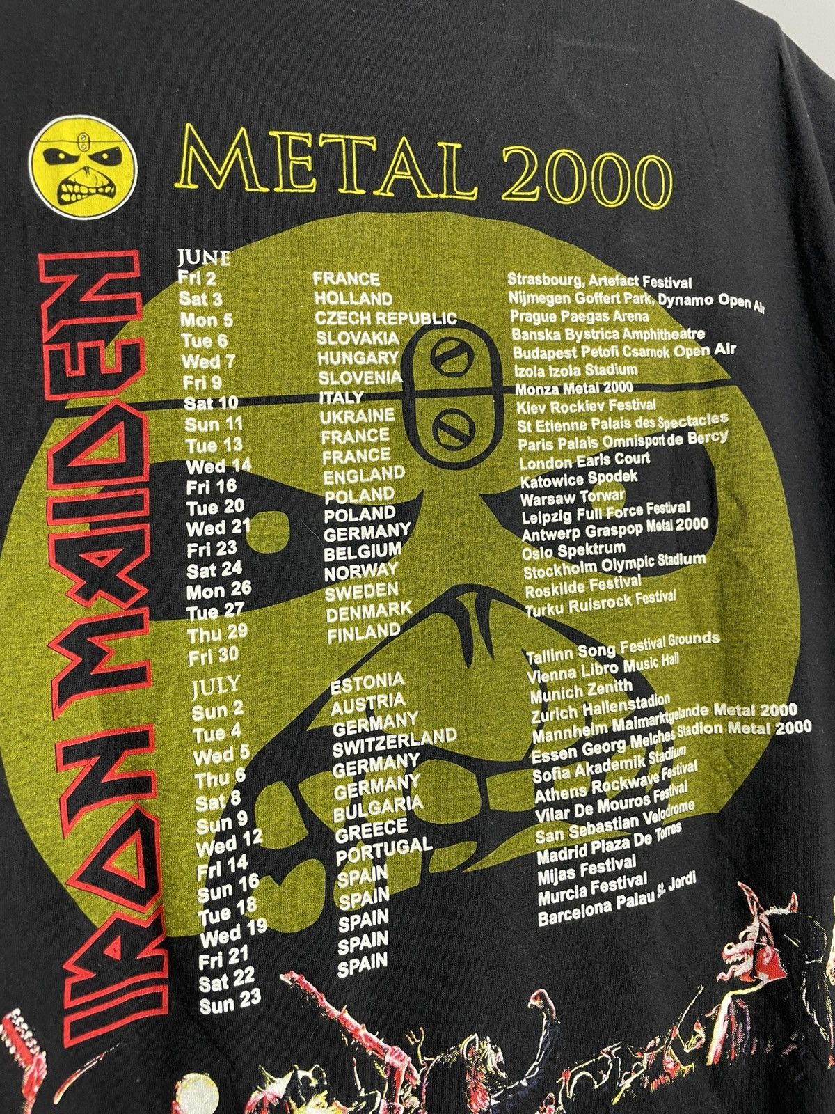 Vintage Vintage Iron Maiden European Tour 2000s Original Shirt Size US XL / EU 56 / 4 - 10 Thumbnail