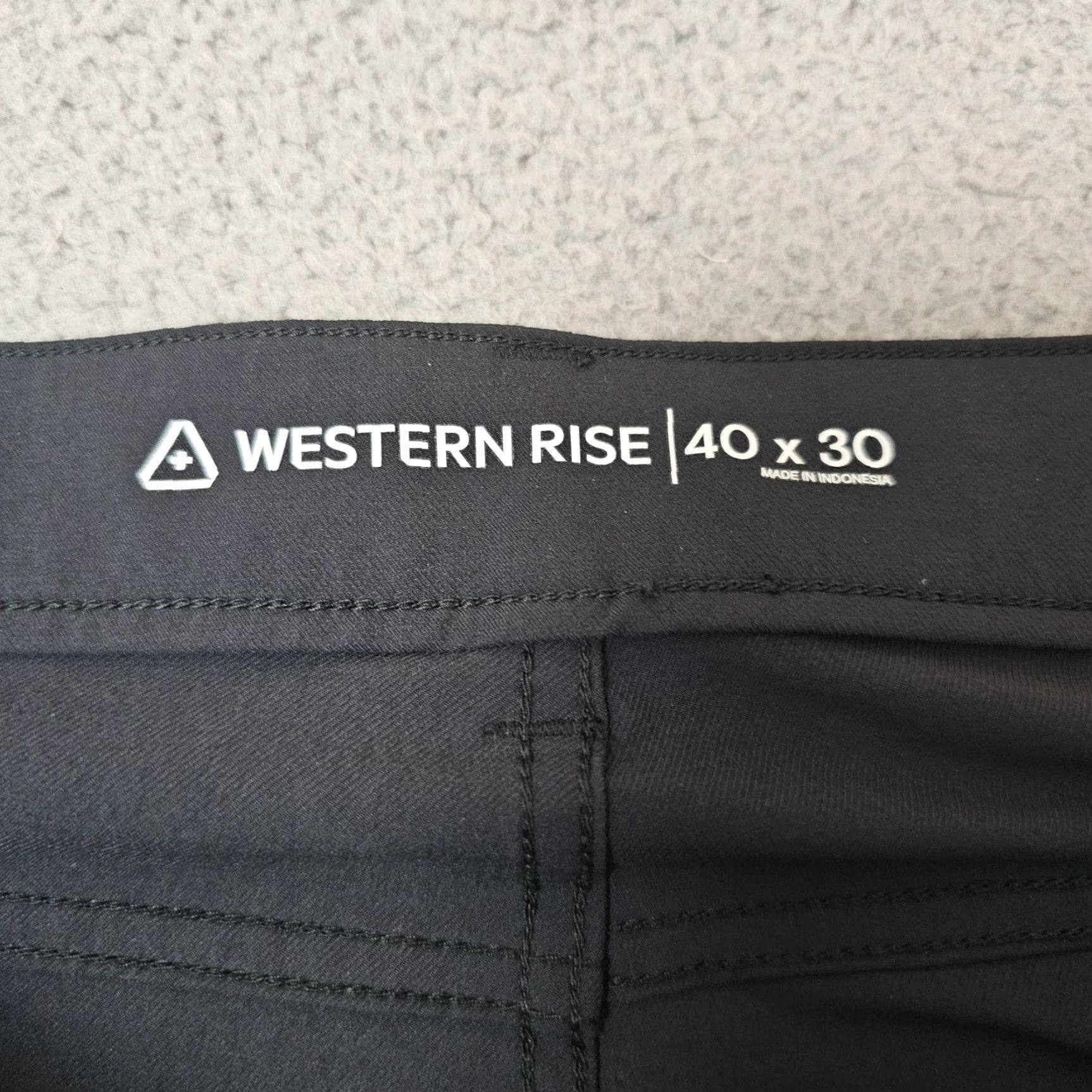 Vintage VINTAGE? (No) Western Rise Evolution Pant Mens 40x30 Black Travel Chino Stretch Nylon Casual Pant Size US 40 / EU 56 - 2 Thumbnail
