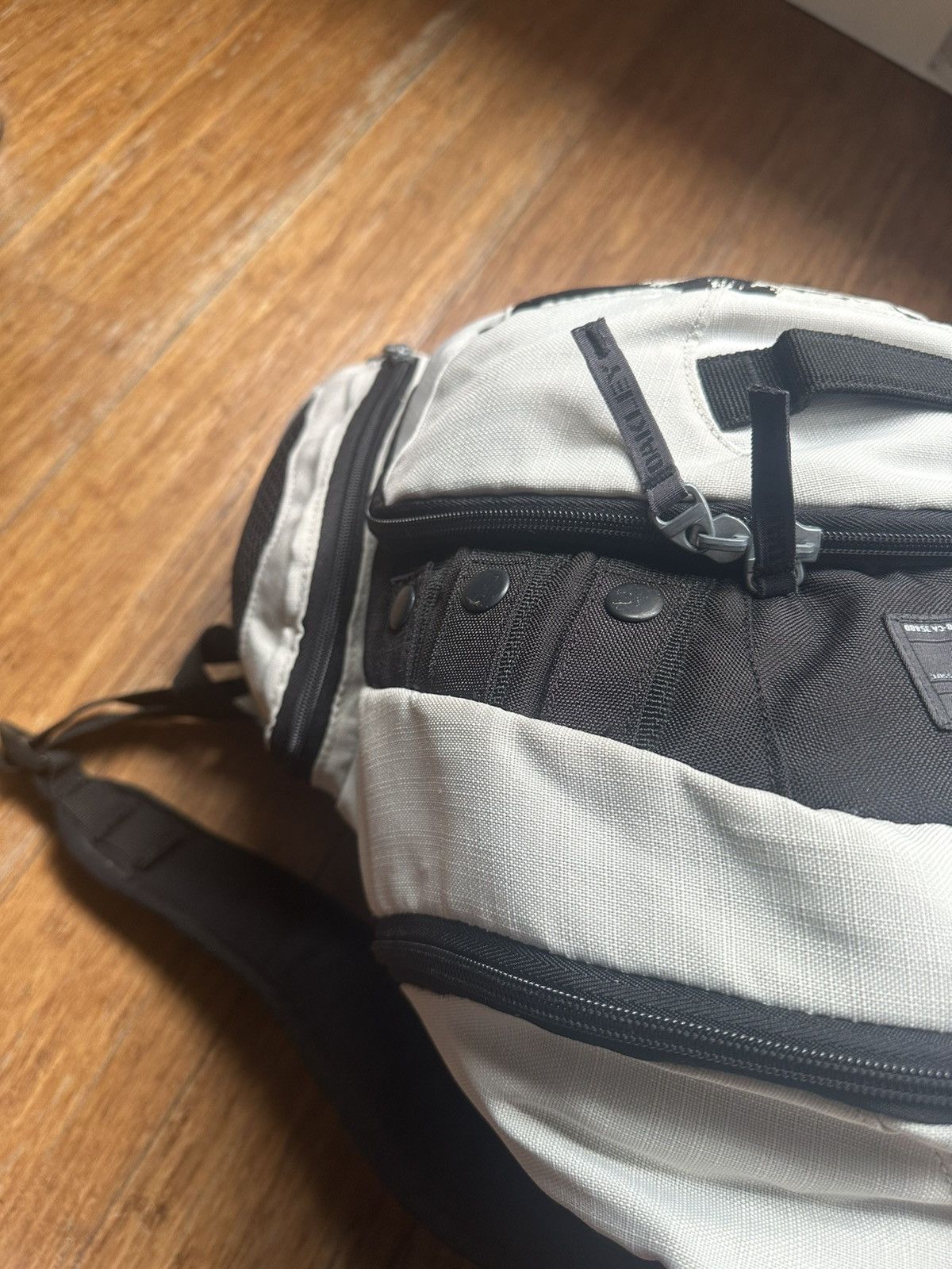Oakley Oakley Vintage Backpack Sac à dos tactical gear gorpcore Size ONE SIZE - 9 Thumbnail