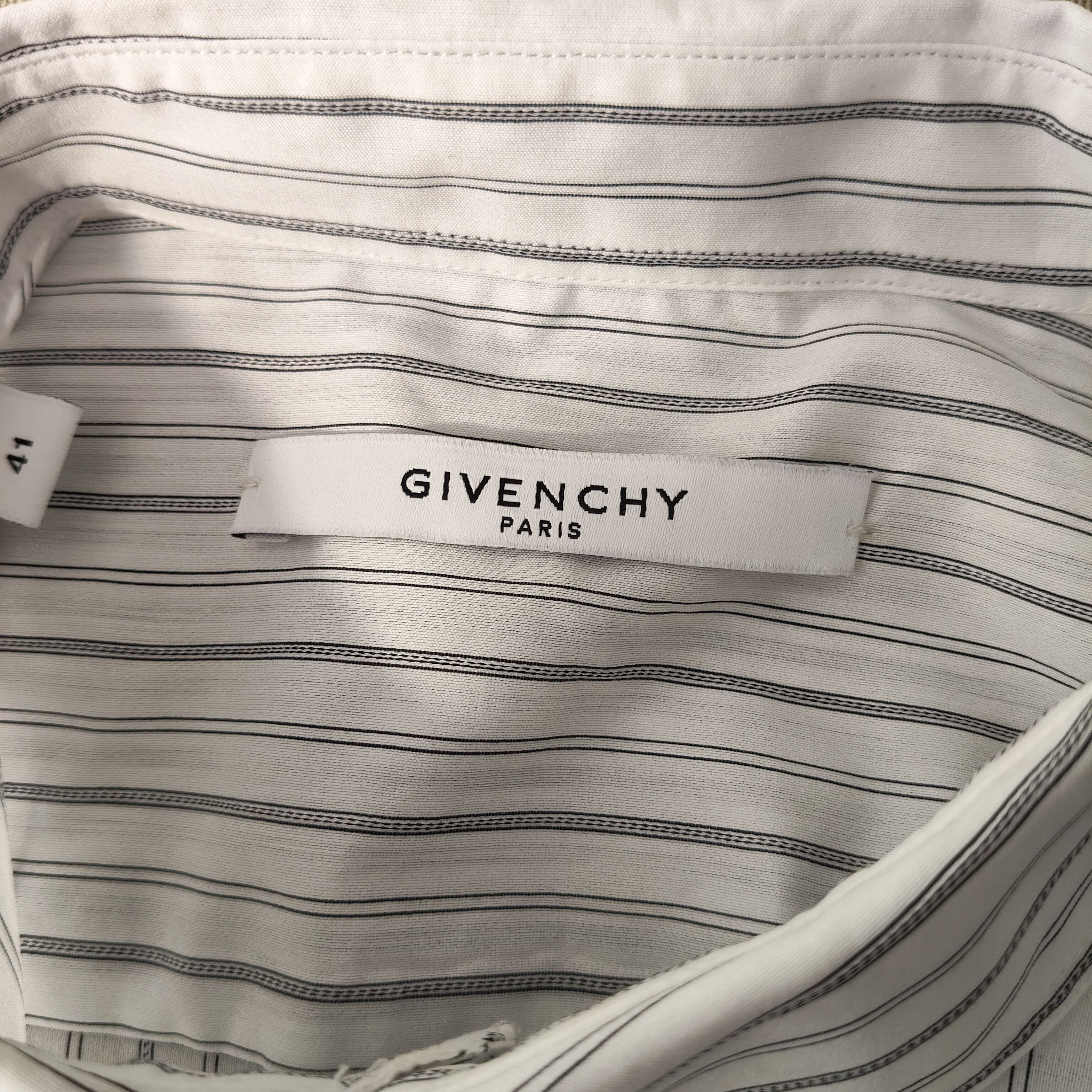 Givenchy Embroidered logo shirt Size US L / EU 52-54 / 3 - 12 Thumbnail