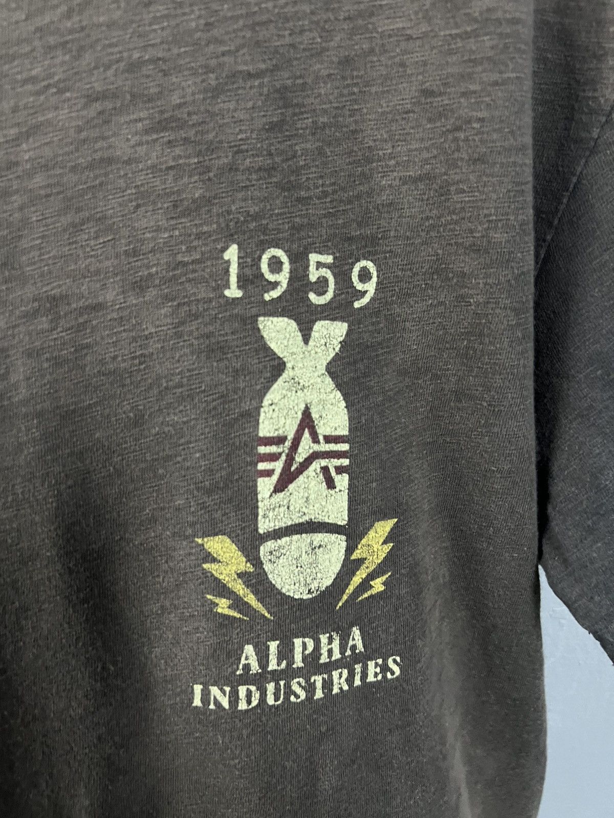Designer × Vintage Alpha Industries AVIREX Faded T-Shirt Size US M / EU 48-50 / 2 - 3 Thumbnail