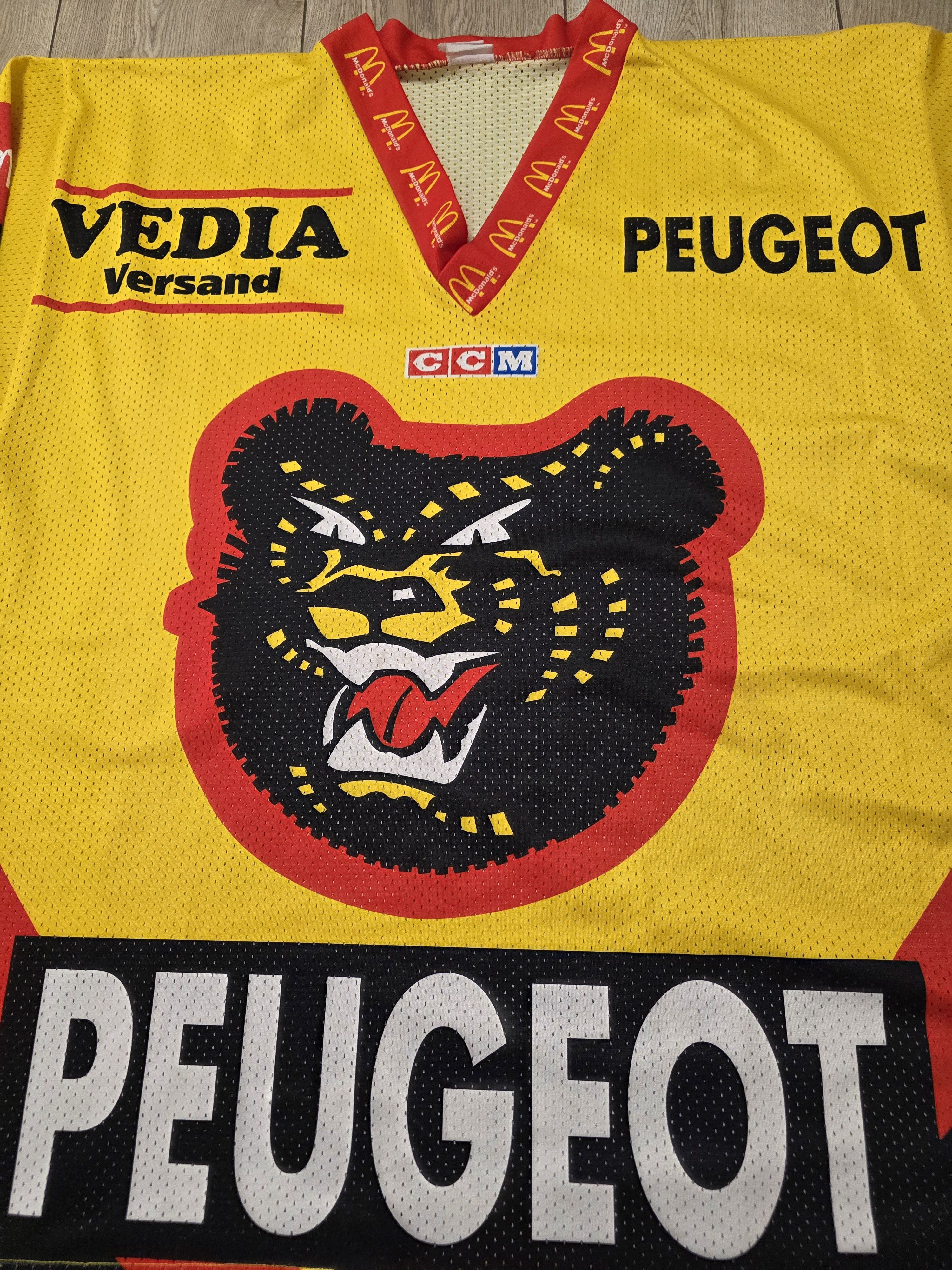 Vintage SC BERN HOCKEY JERSEY 90s BERN JERSEY SWITZERLAND ICE HOCKEY Size US L / EU 52-54 / 3 - 3 Thumbnail