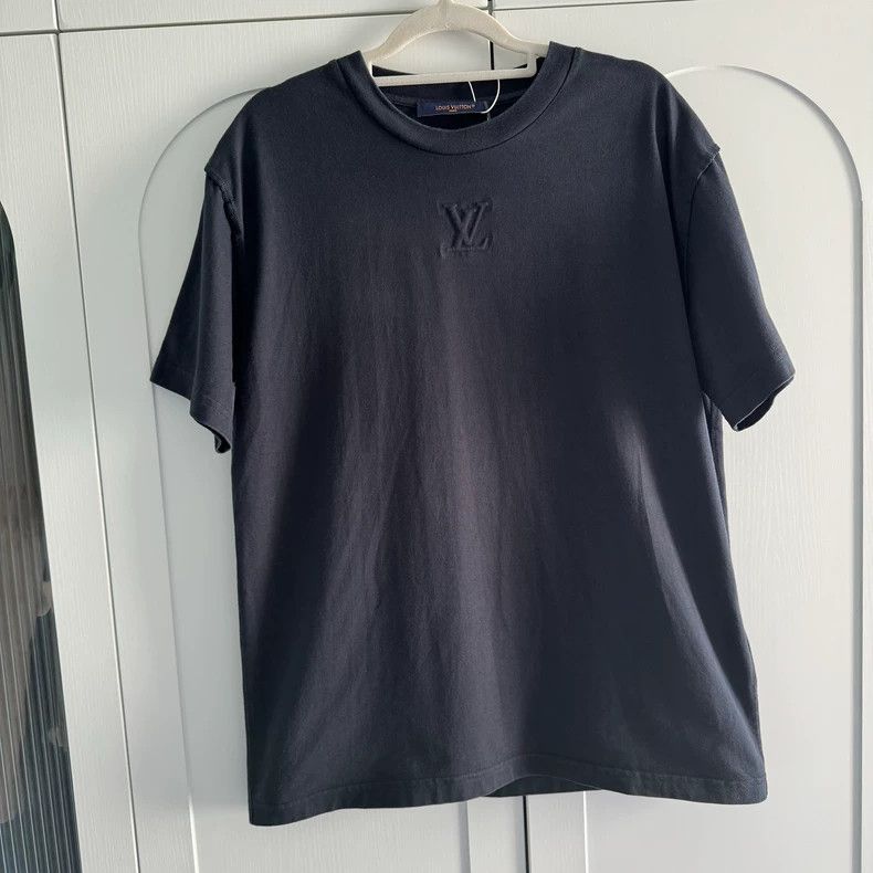 Louis Vuitton Louis Vuitton Solid Logo Short Sleeve Size US M / EU 48-50 / 2 - 1 Thumbnail