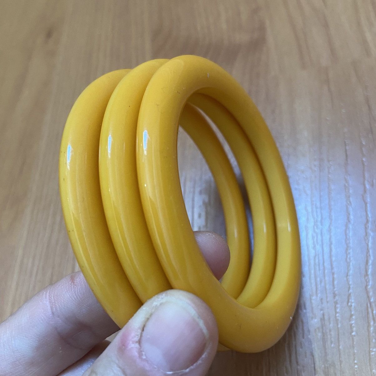 Vintage Bakelite Mid Century Vintage Spacer Bangle Bracelet Bundle Size ONE SIZE - 4 Thumbnail