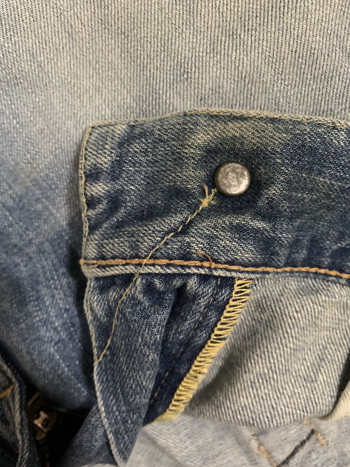 Levi's × Levi's Vintage Clothing × Vintage Vintage 90s Levis Blue Washed Loose Distressed Jeans Size US 32 / EU 48 - 5 Thumbnail