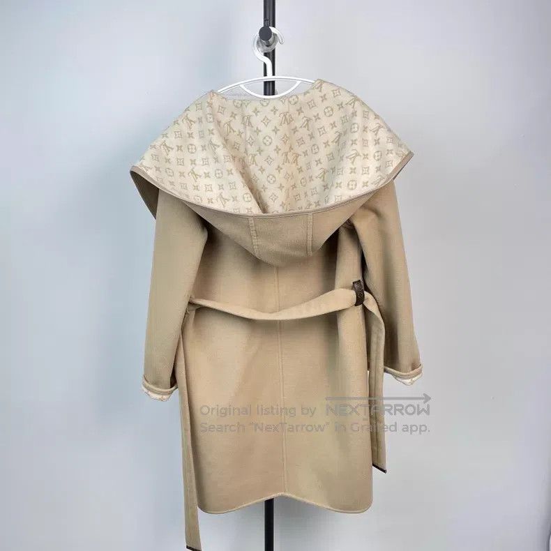 Louis Vuitton Louis Vuitton Pale Brown Old Flower Hooded Bathrobe Coat Size XS / US 0-2 / IT 36-38 - 2 Thumbnail