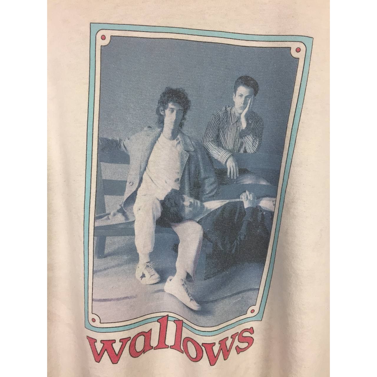Band Tees Wallows Indie Rock Band Tell Me That It's Over Tour 2022 Tee Size US XL / EU 56 / 4 - 4 Thumbnail