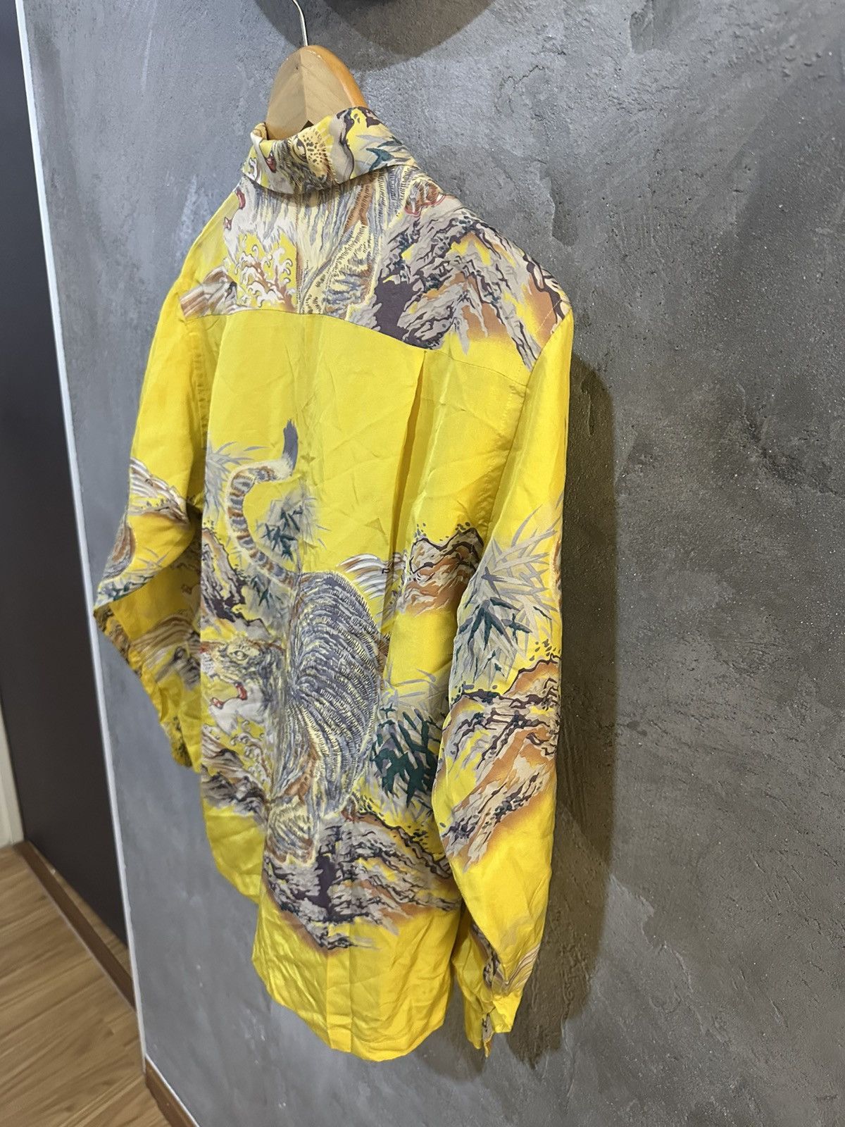 Sun Surf Vintage Sun Surf Toyo Enterprise Pure Silk Tiger L/S Shirt Size US S / EU 44-46 / 1 - 9 Thumbnail