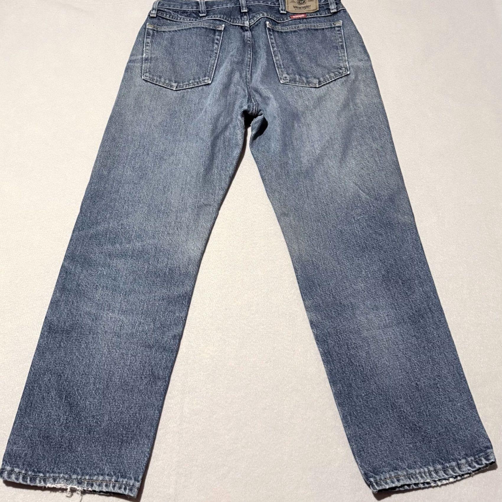 Wrangler Wrangler Jeans Men's Blue Denim Mid-Rise Classic Fit Straight Zip Fly - 34X30 Size US 34 / EU 50 - 2 Thumbnail