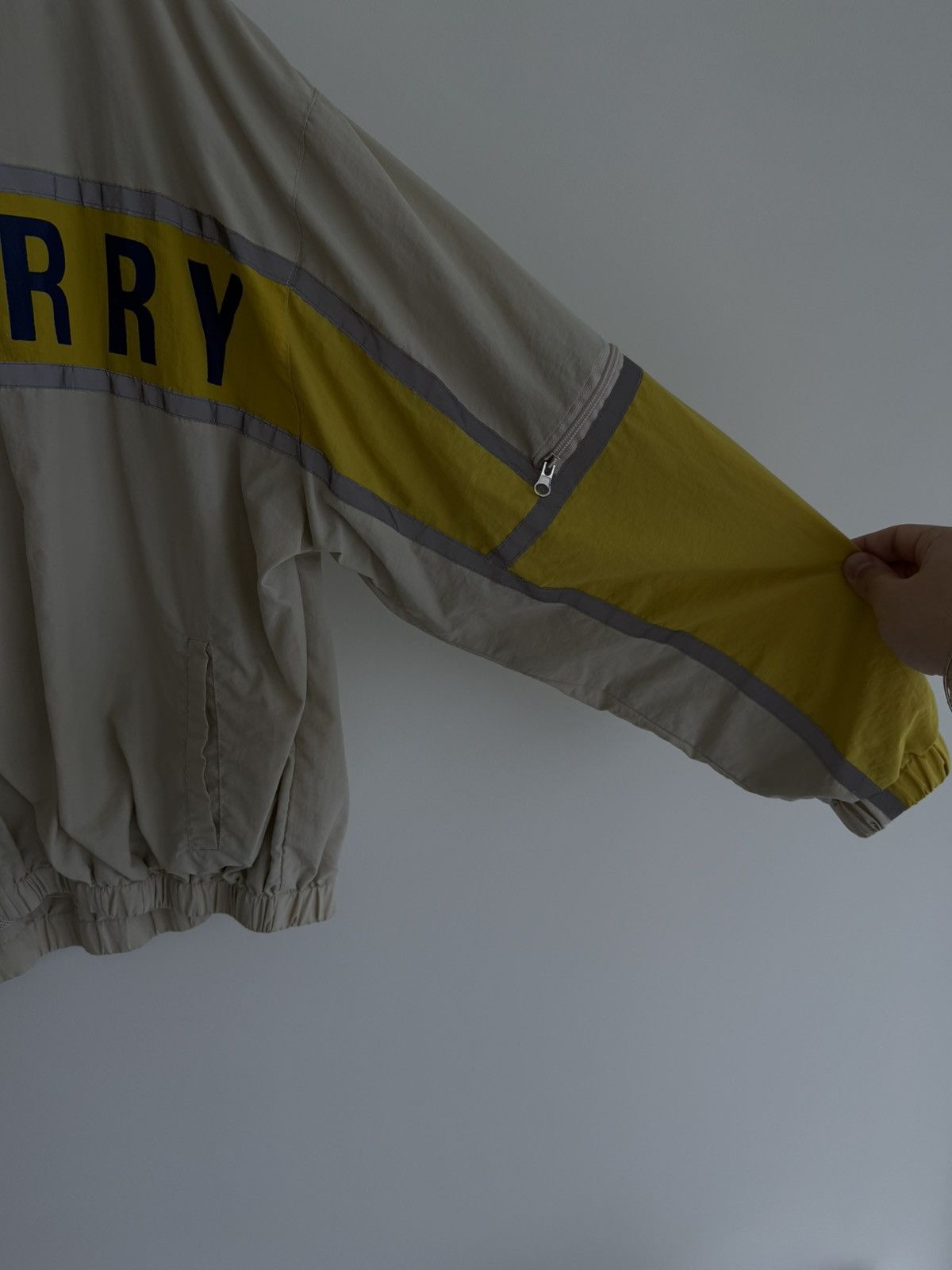 The GV Gallery GV Gallery Raspberry Reflective Windbreaker Jacket Size US XL / EU 56 / 4 - 4 Thumbnail