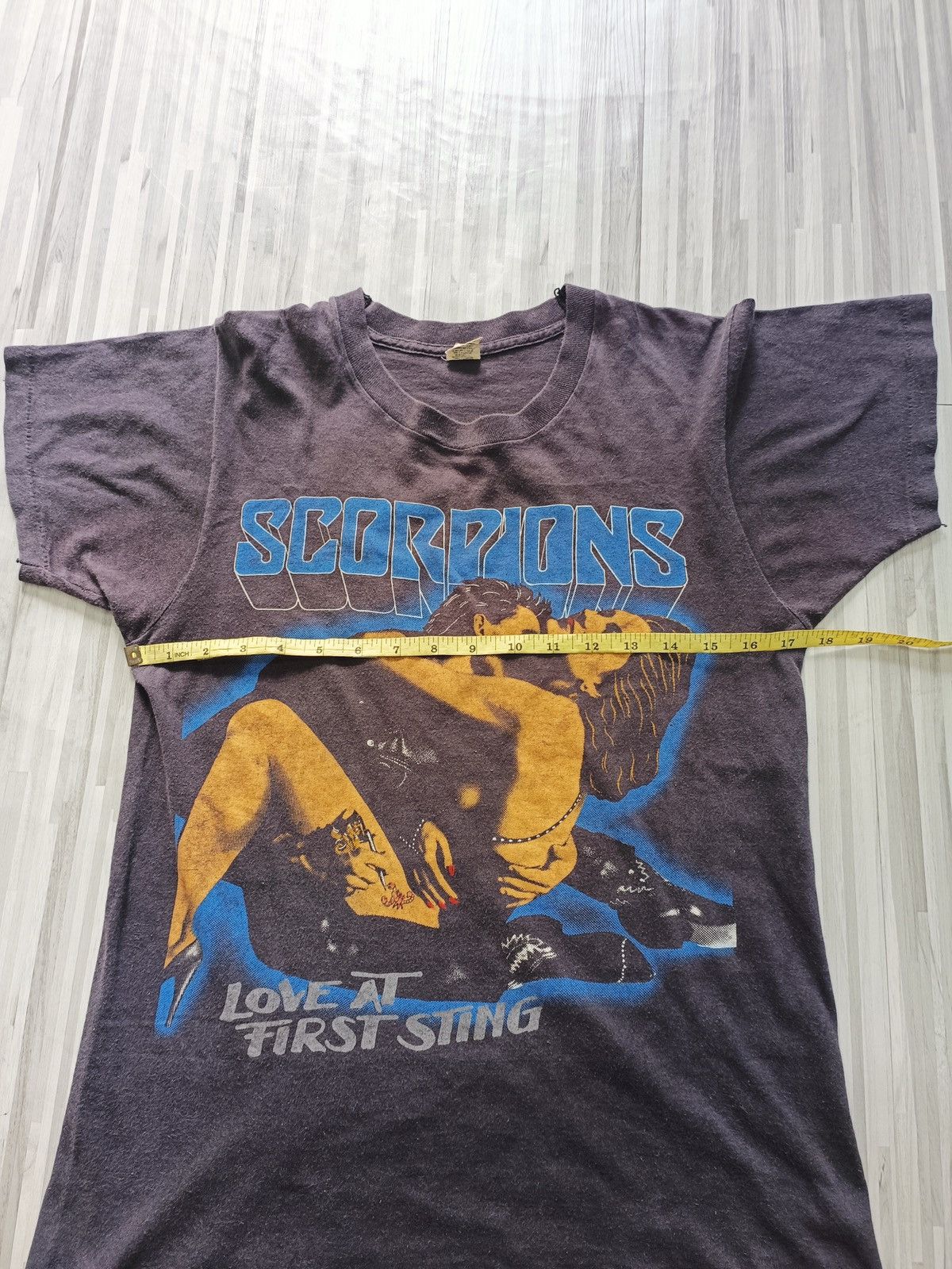 Band Tees × Vintage 1984 Vintage Scorpions Band Tshirt Size US S / EU 44-46 / 1 - 6 Thumbnail