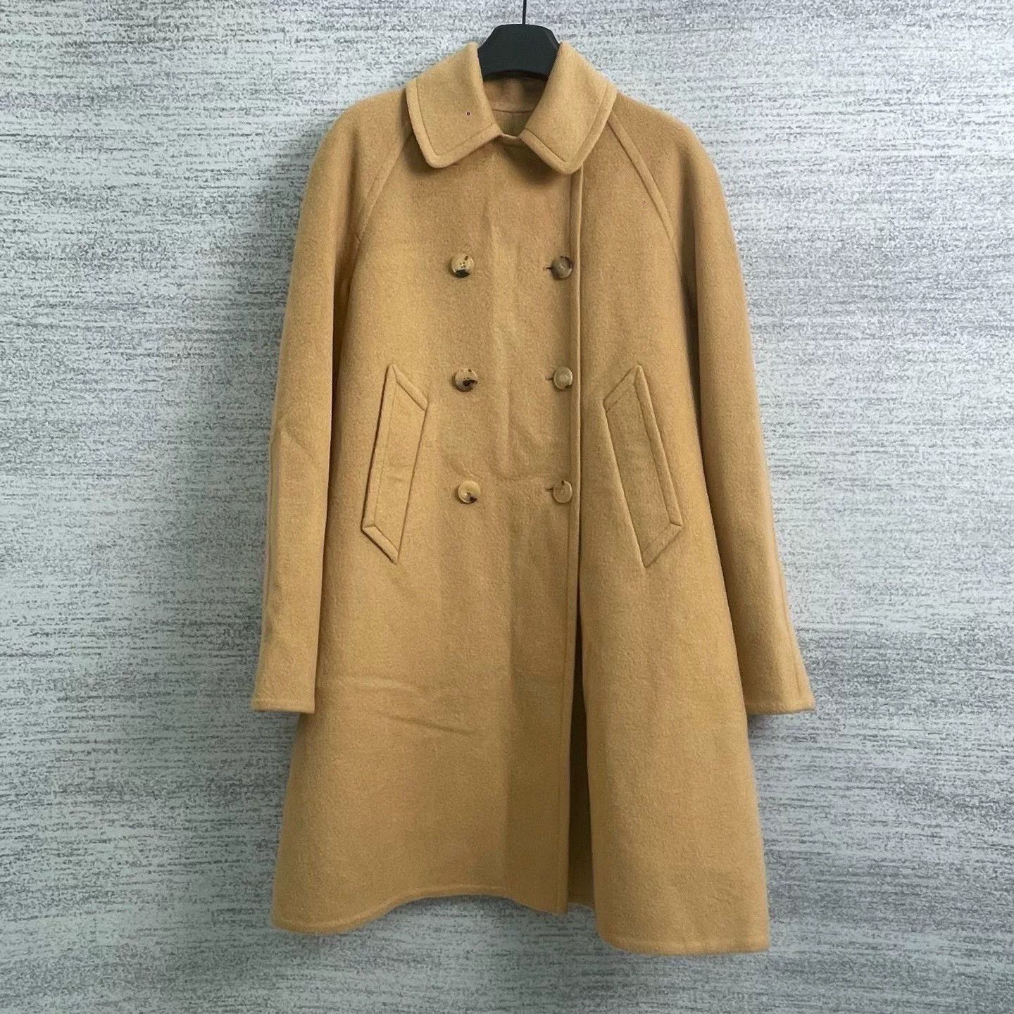 Hermes hermes double-breasted collar coat in beige Size US M / EU 48-50 / 2 - 1 Thumbnail