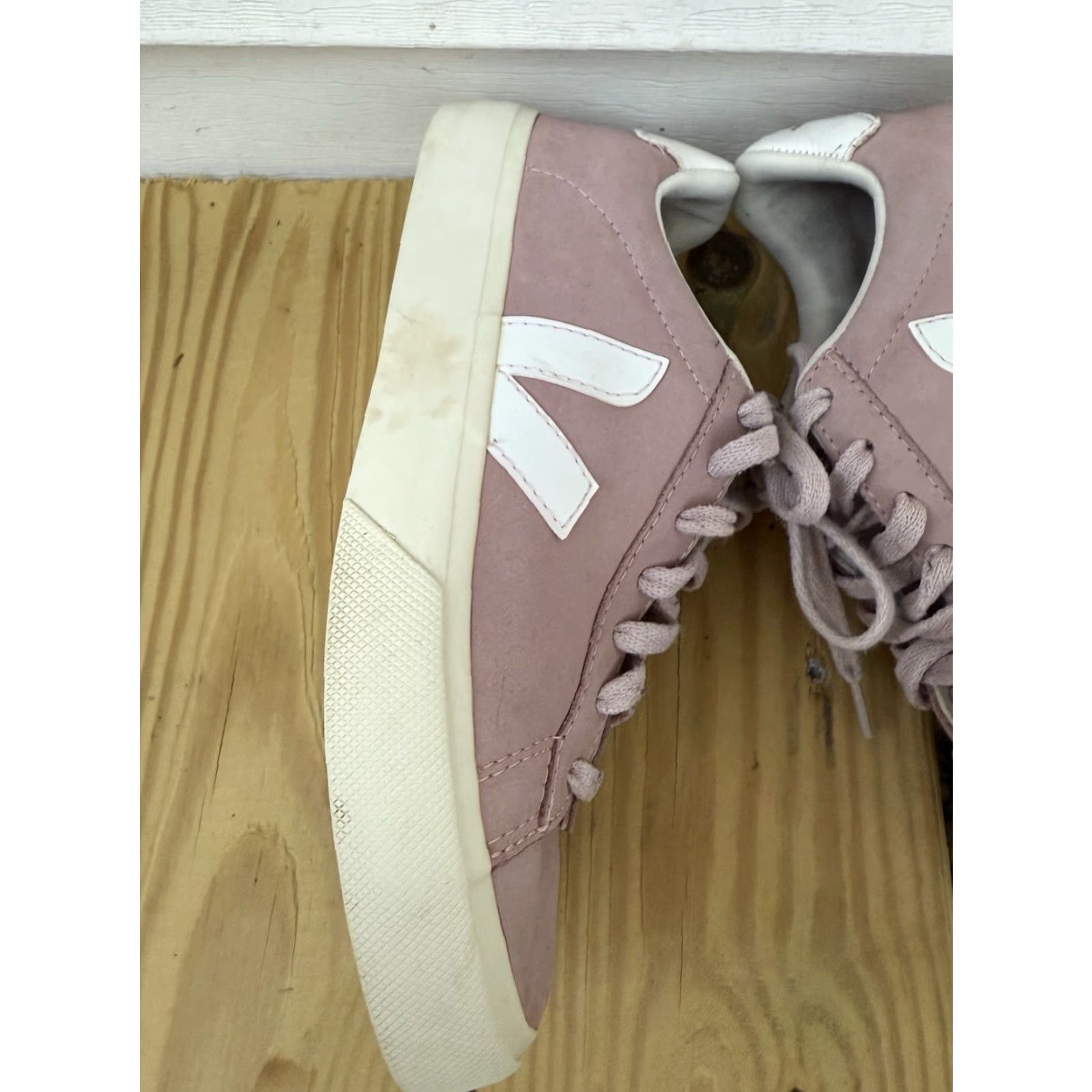 Veja VEJA Campo Nubuck Babe Pink Sneakers Trainers Size US 7 EU 38 Lace Up Women Casual Activewear Suede Nubuck Pink Logo Low Top Circa 7 US Womens Shoes Size US 7 / IT 37 - 4 Thumbnail