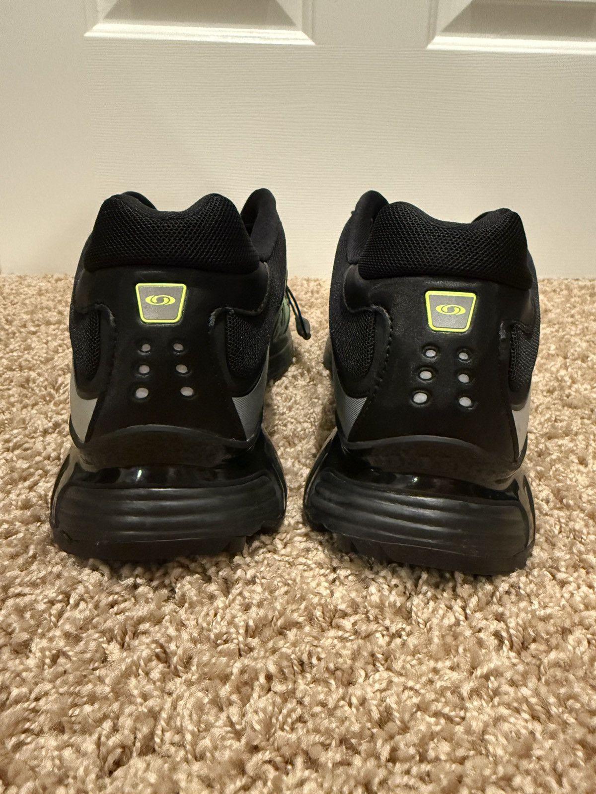 Salomon XT Whisper Men’s Size 10.5 Low Top Sneakers