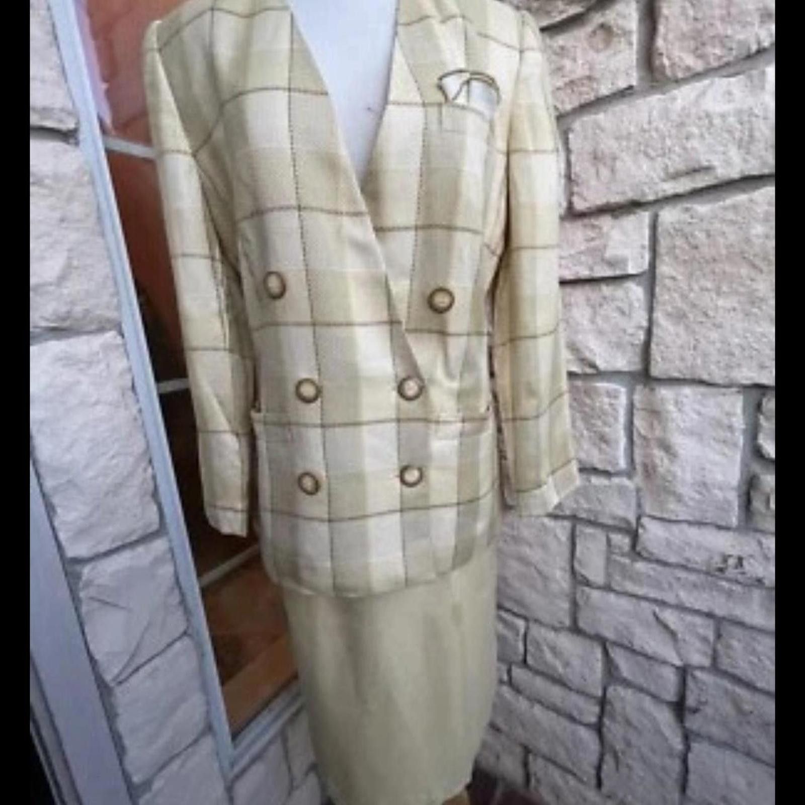 Other Women's Cream and Tan Suit Size M / US 6-8 / IT 42-44 - 1 Thumbnail