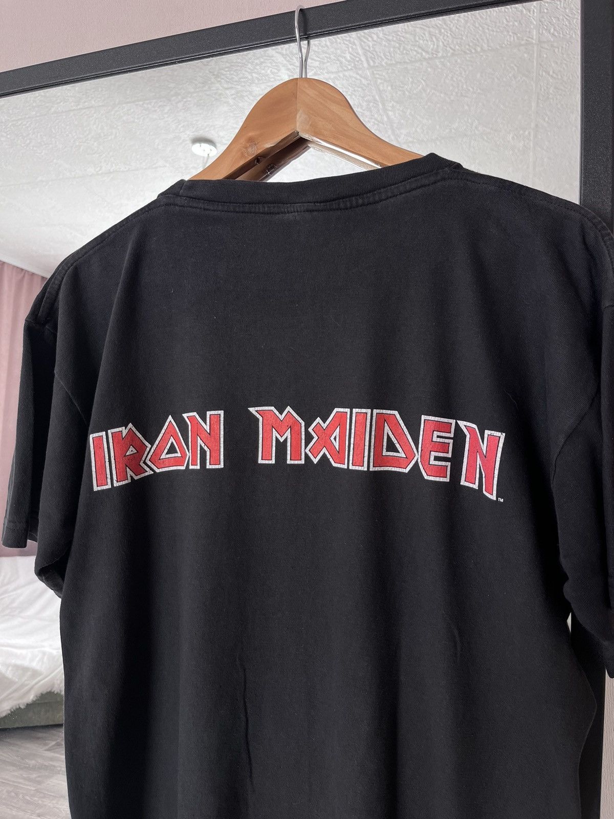 Band Tees Vintage Y2K Iron Maiden Middle Finger Fuck You Tee T-Shirt Size US L / EU 52-54 / 3 - 2 Thumbnail