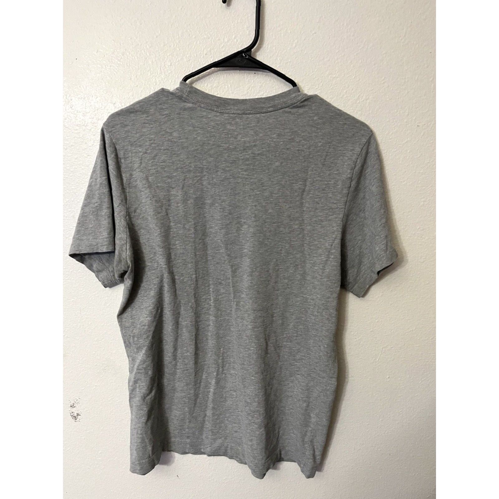 Nike Nike Dri-FIT Tee T-Shirt Nike Solid Gray Small Adult Short Sleeve Crewneck Logo Big Brand Men Cotton Polyester Nike Logo Shirt Size US S / EU 44-46 / 1 - 2 Thumbnail