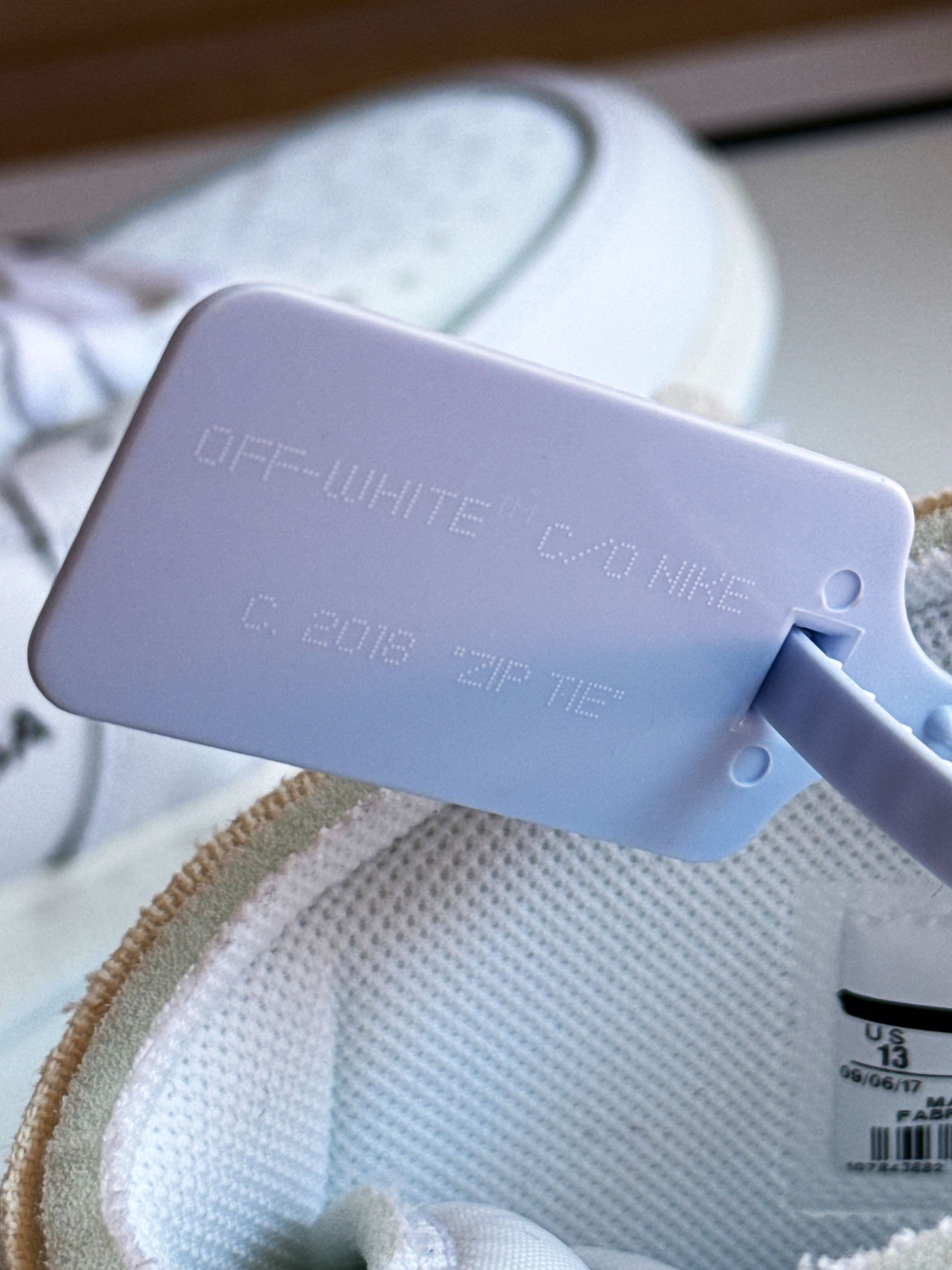 Jordan Brand × Off-White Air Jordan 1 Retro x Off-White (Virgil Abloh) Euro 17 Alaska Size US 13 / EU 46 - 5 Thumbnail
