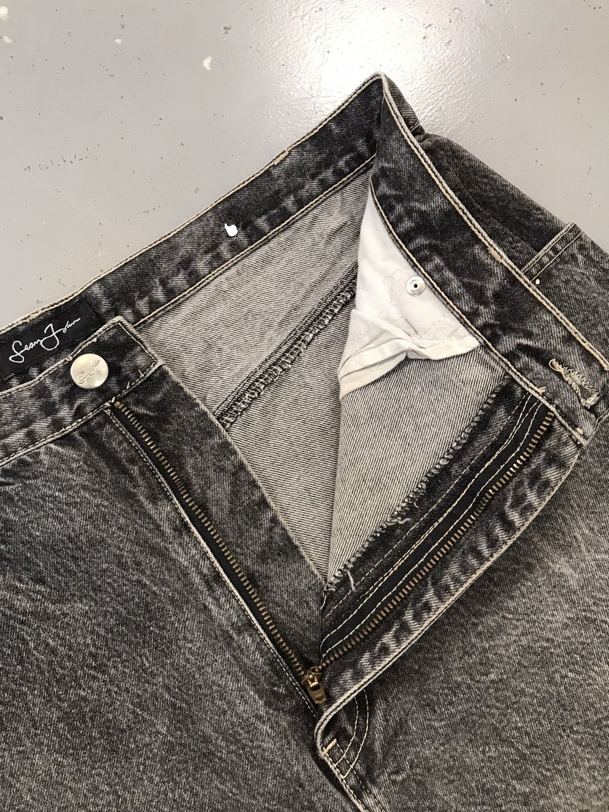 Sean John Vintage faded Sean John skater denim jort Size US 36 / EU 52 - 6 Thumbnail