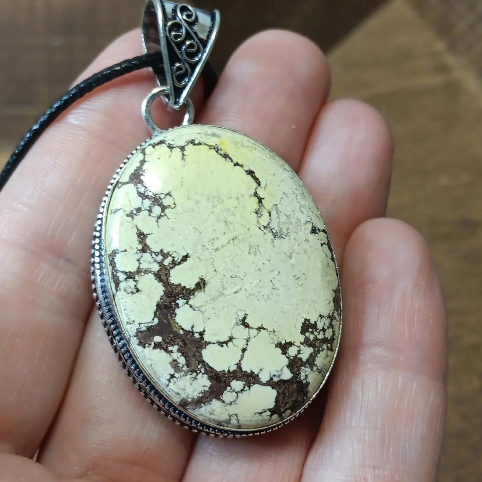 Designer Elegant Yellow Wild Horse Turquoise Pendant Necklace Size ONE SIZE - 5 Thumbnail