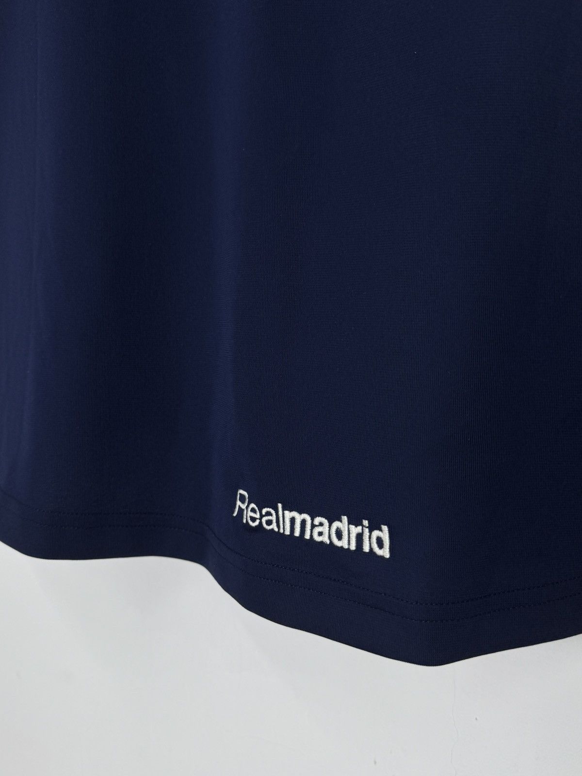 Adidas Adidas Real Madrid FC 2005/06 Away Football Shirt Size US L / EU 52-54 / 3 - 18 Thumbnail